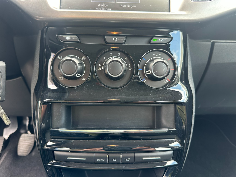 Citroen C3 1.2 PureTech Distributieriem Vervangen, Airco, Sto — photo 16