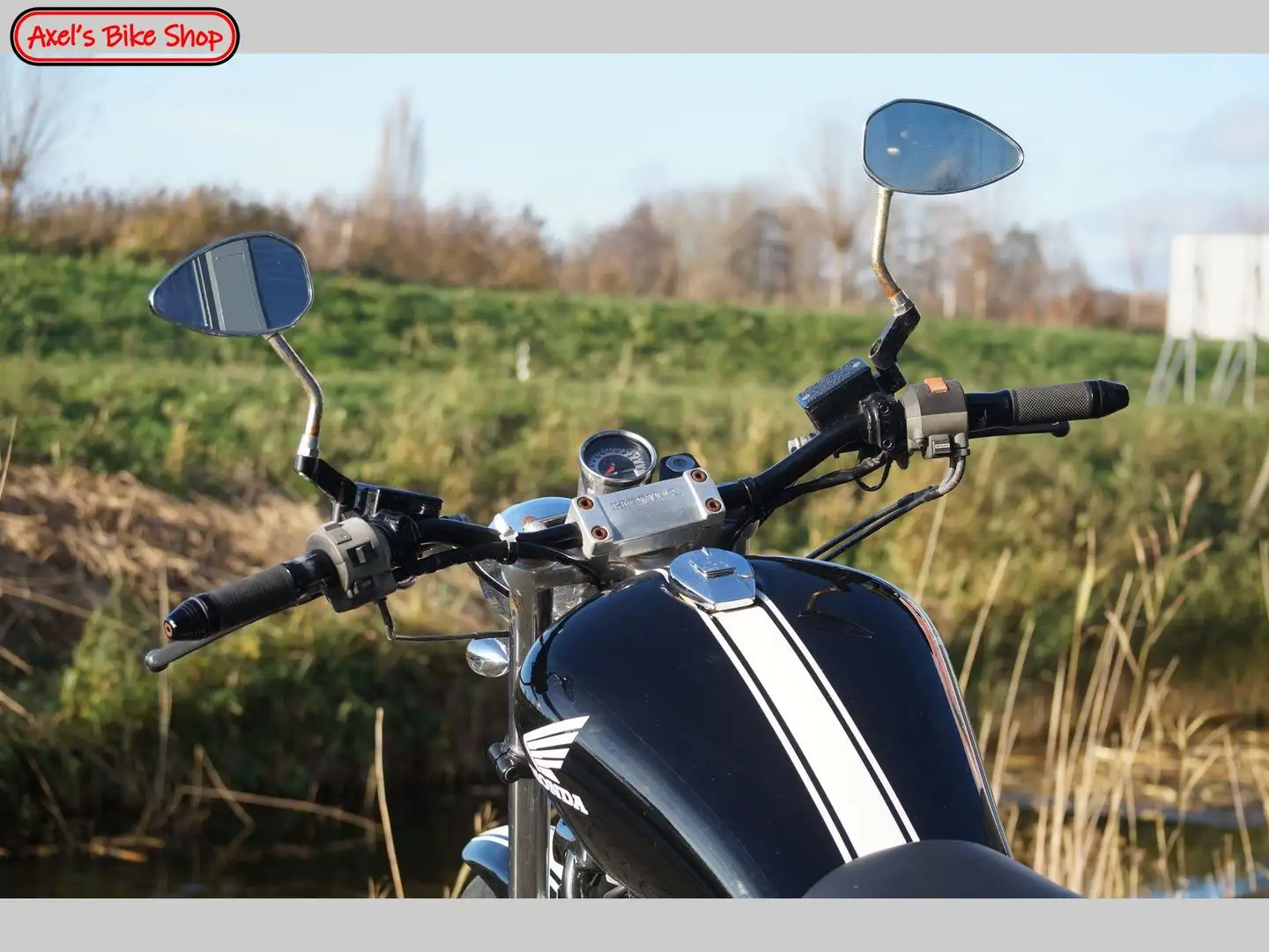 Honda VT 700 C SHADOW Zwart - 2