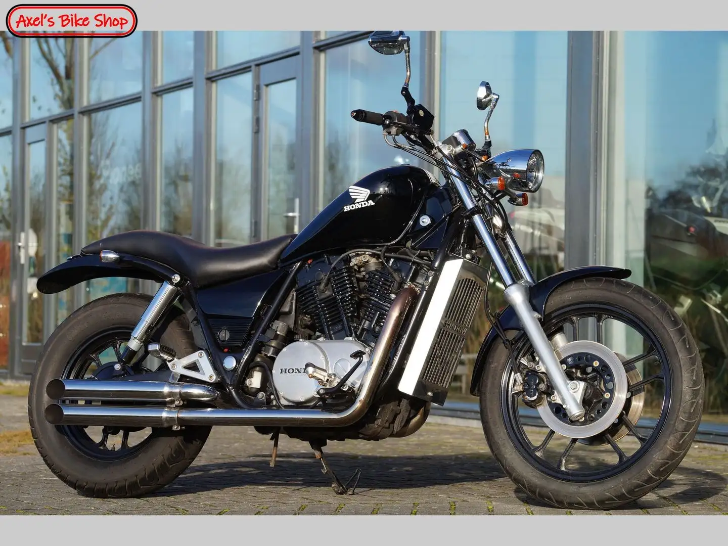 Honda VT 700 C SHADOW Zwart - 1