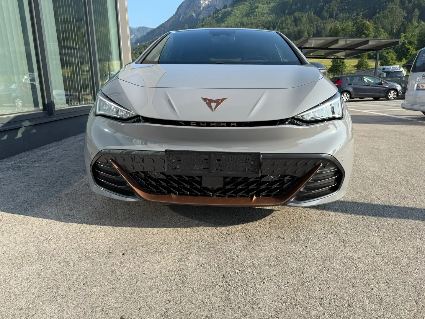 CUPRA Born 150 kW Grau - 2