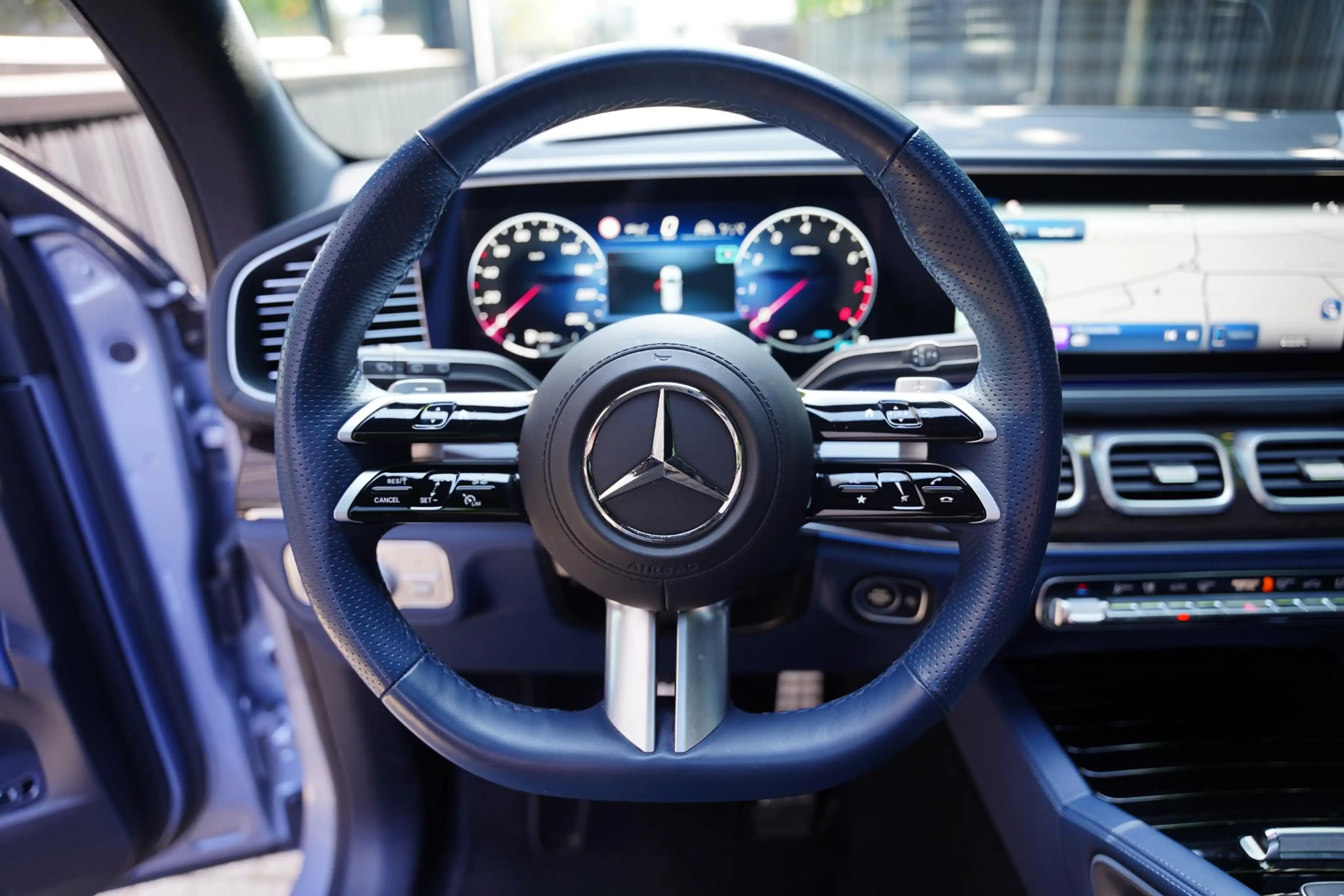 Mercedes-Benz GLS 580 4-Matic AMG Line / Manufaktur / 7 Seater/ Cote d' — photo 9