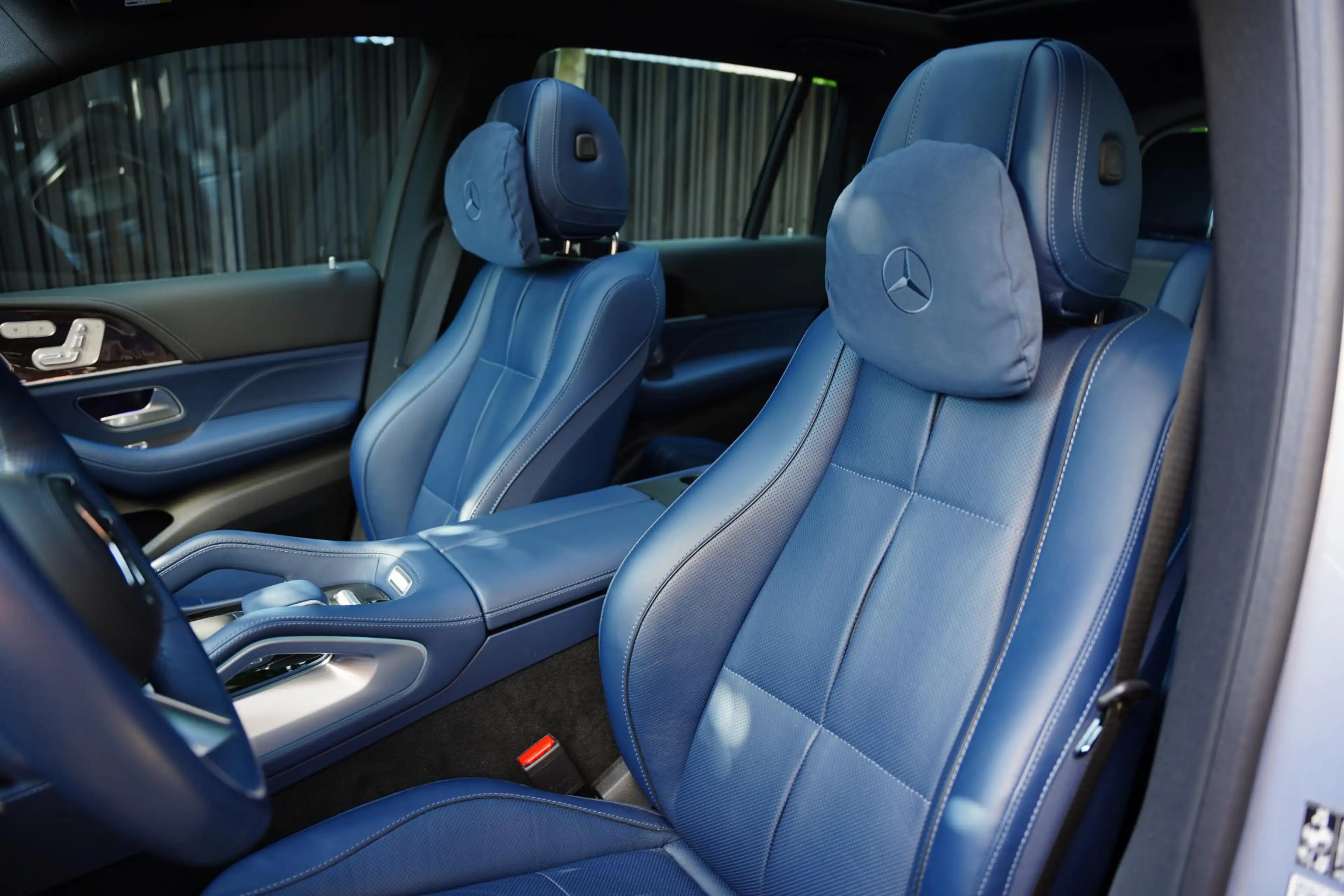 Mercedes-Benz GLS 580 4-Matic AMG Line / Manufaktur / 7 Seater/ Cote d' — photo 6