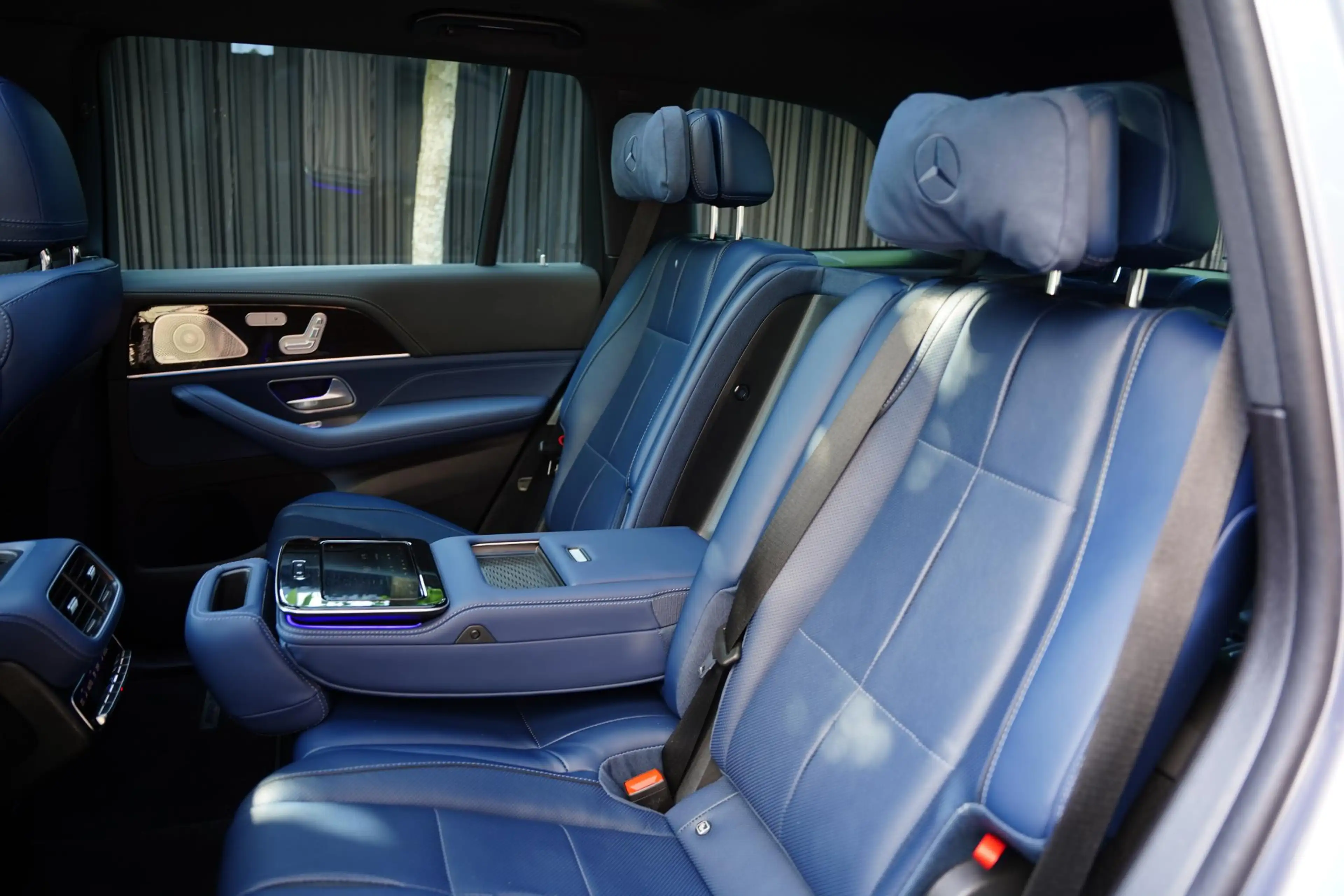 Mercedes-Benz GLS 580 4-Matic AMG Line / Manufaktur / 7 Seater/ Cote d' — photo 7