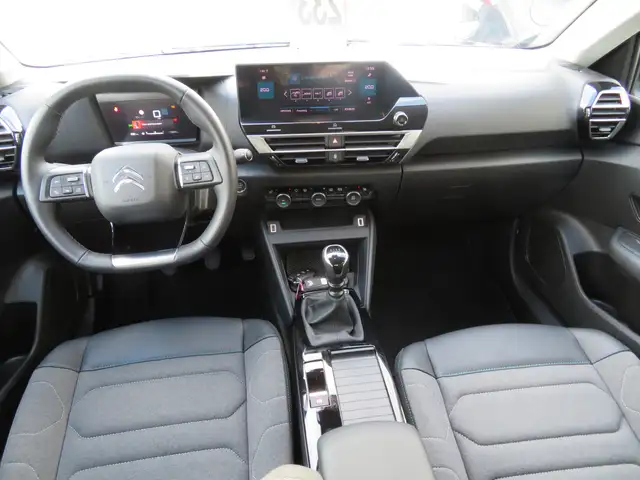 Citroen C4 view 5