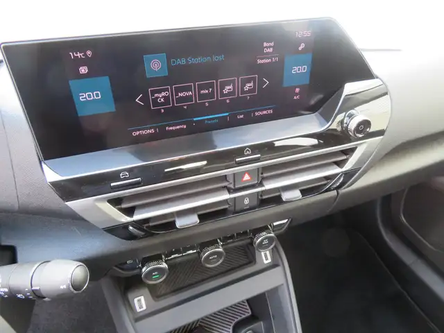 Citroen C4 view 6