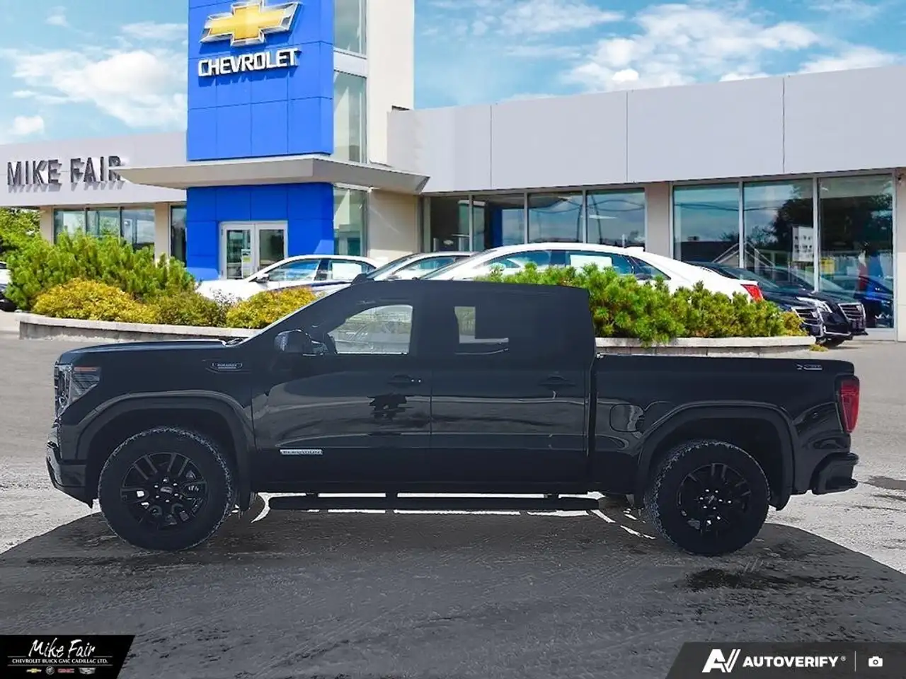 GMC Sierra 1500 снимка GMC Sierra 1500