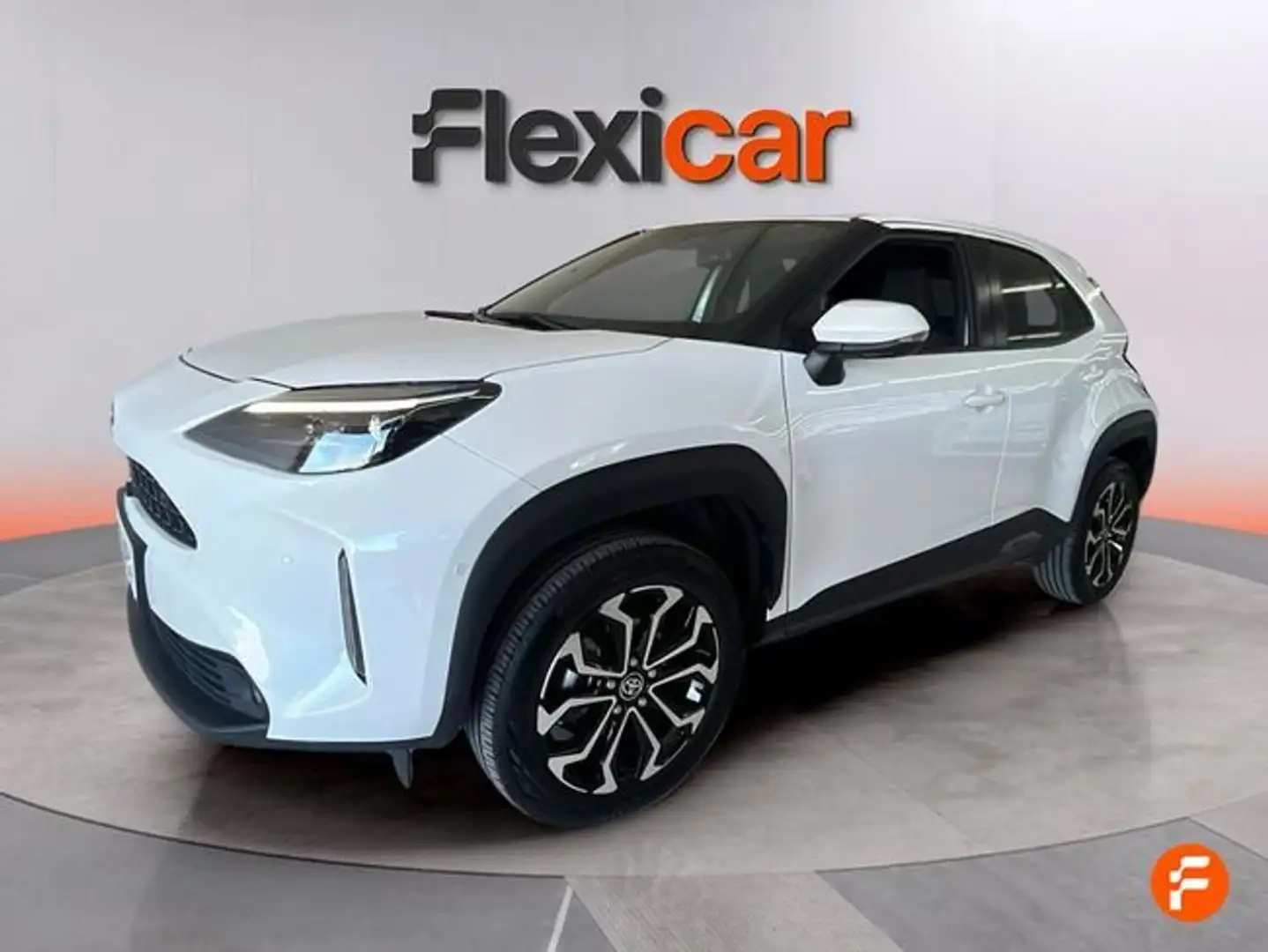 Toyota Yaris Cross 120H Style Blanco - 2