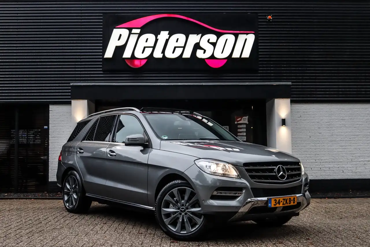 Mercedes-Benz ML 350 M-klasse NIEUWSTAAT PANO LUCHTVERING TREKH — photo 1 of 33