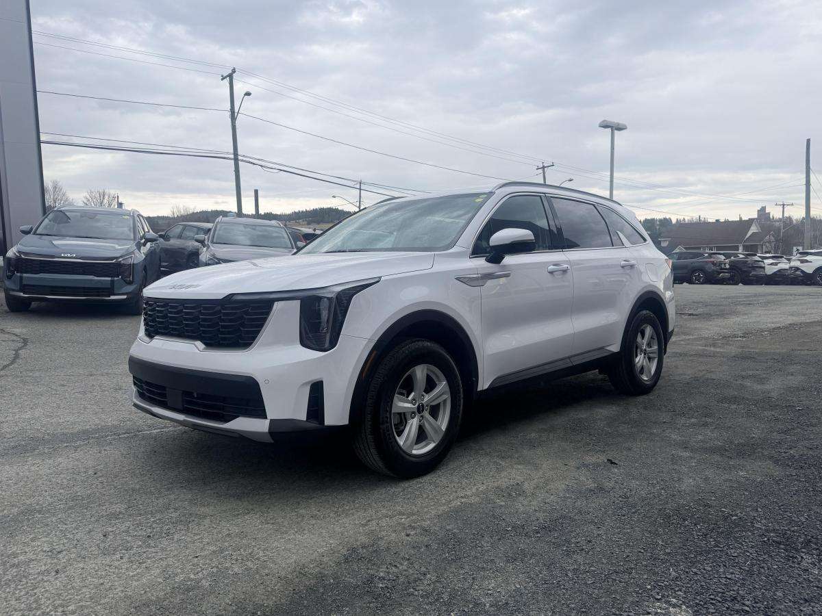 2024 Kia Sorento LX AWD alt 3
