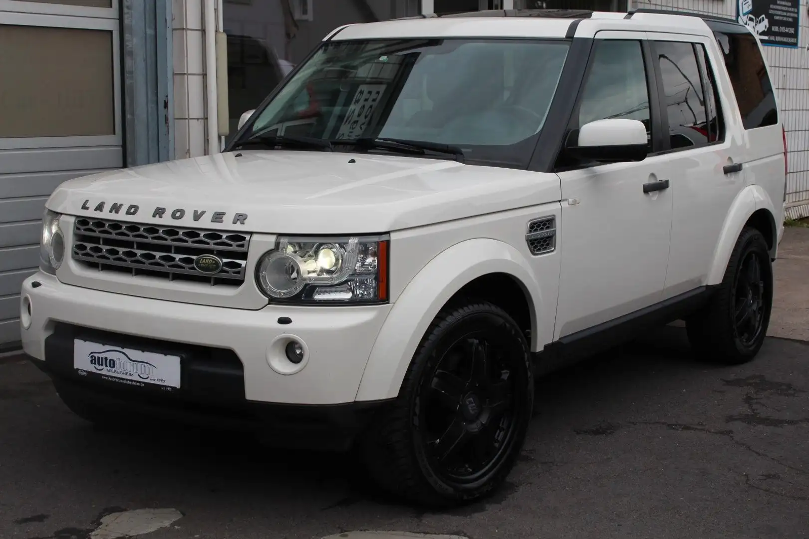 Land Rover Discovery 4 3.0 TDV6 SE Xenon*Pano*R-Kam*AHK*2Hd Blanc - 2