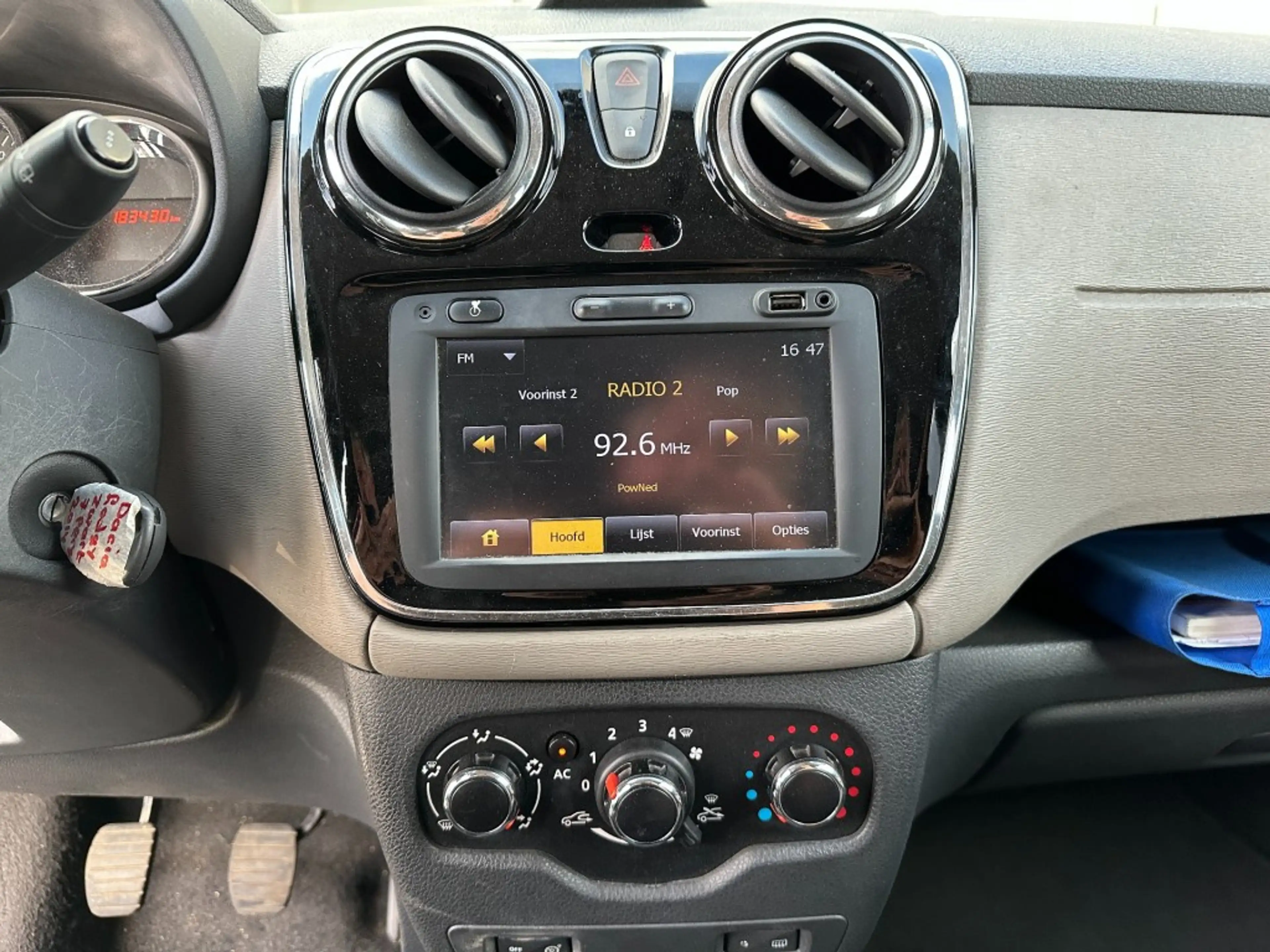 Dacia Lodgy 1.2 TCe Prestige 7 pers. Navigatie — photo 22