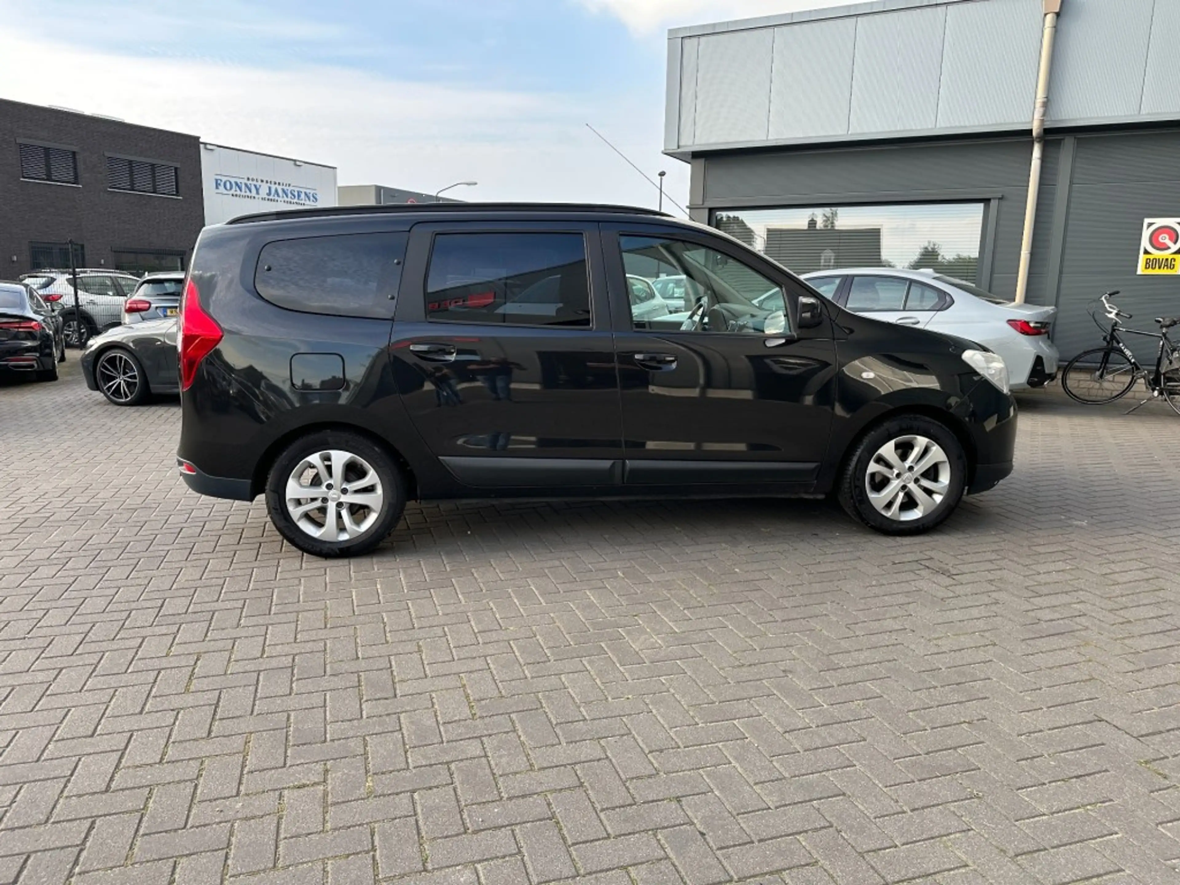 Dacia Lodgy 1.2 TCe Prestige 7 pers. Navigatie — photo 9