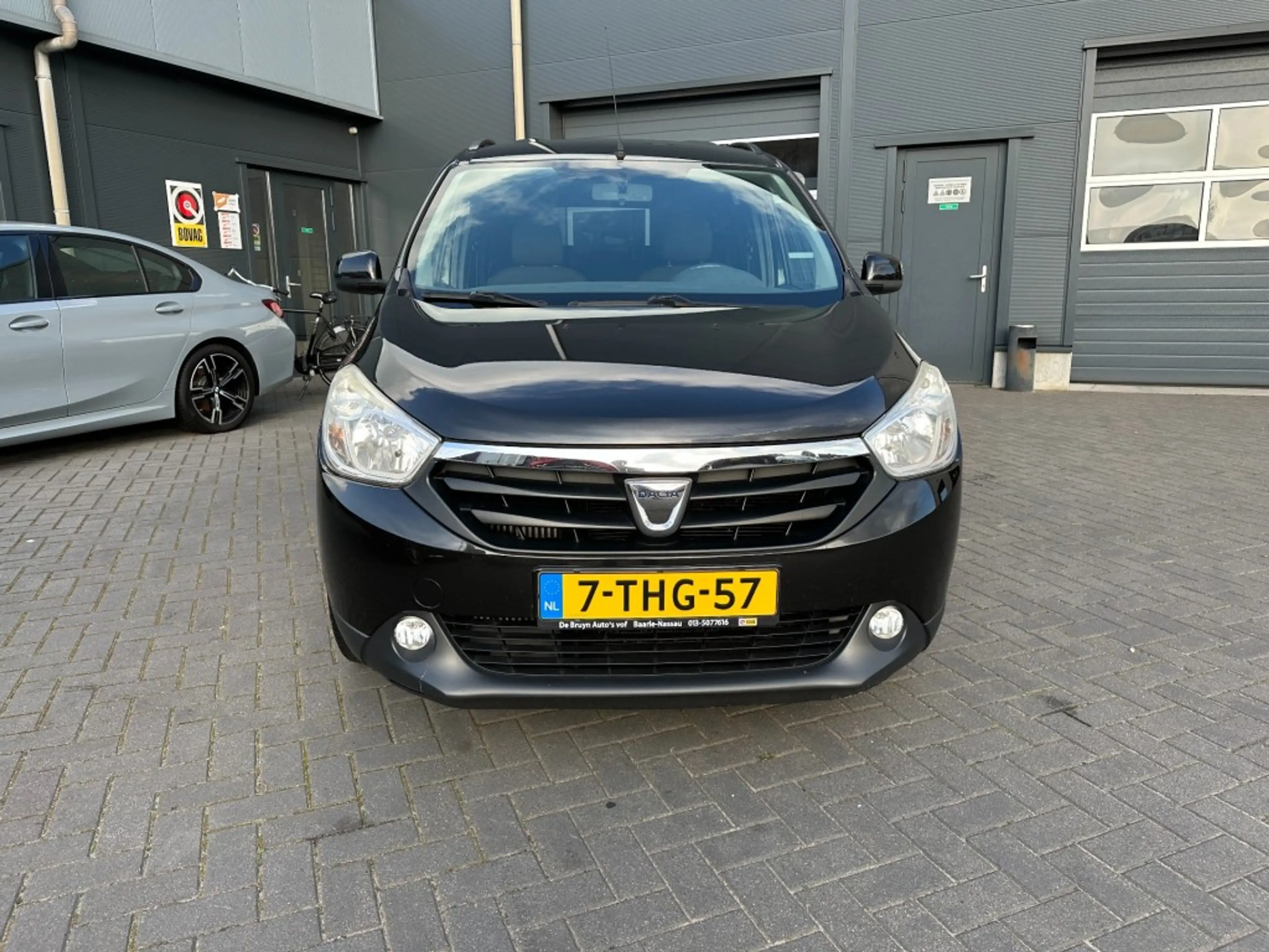 Dacia Lodgy 1.2 TCe Prestige 7 pers. Navigatie — photo 2