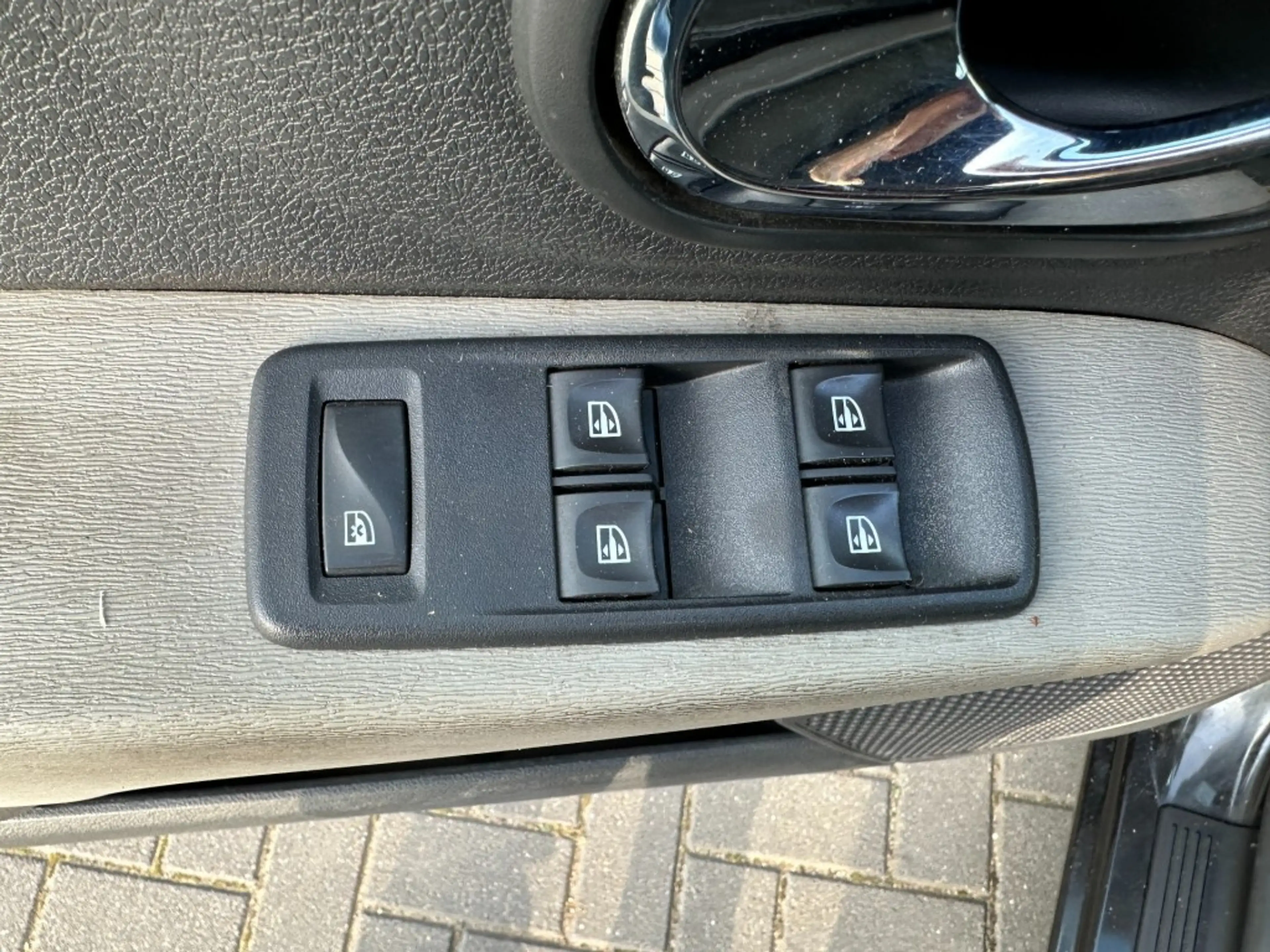 Dacia Lodgy 1.2 TCe Prestige 7 pers. Navigatie — photo 30