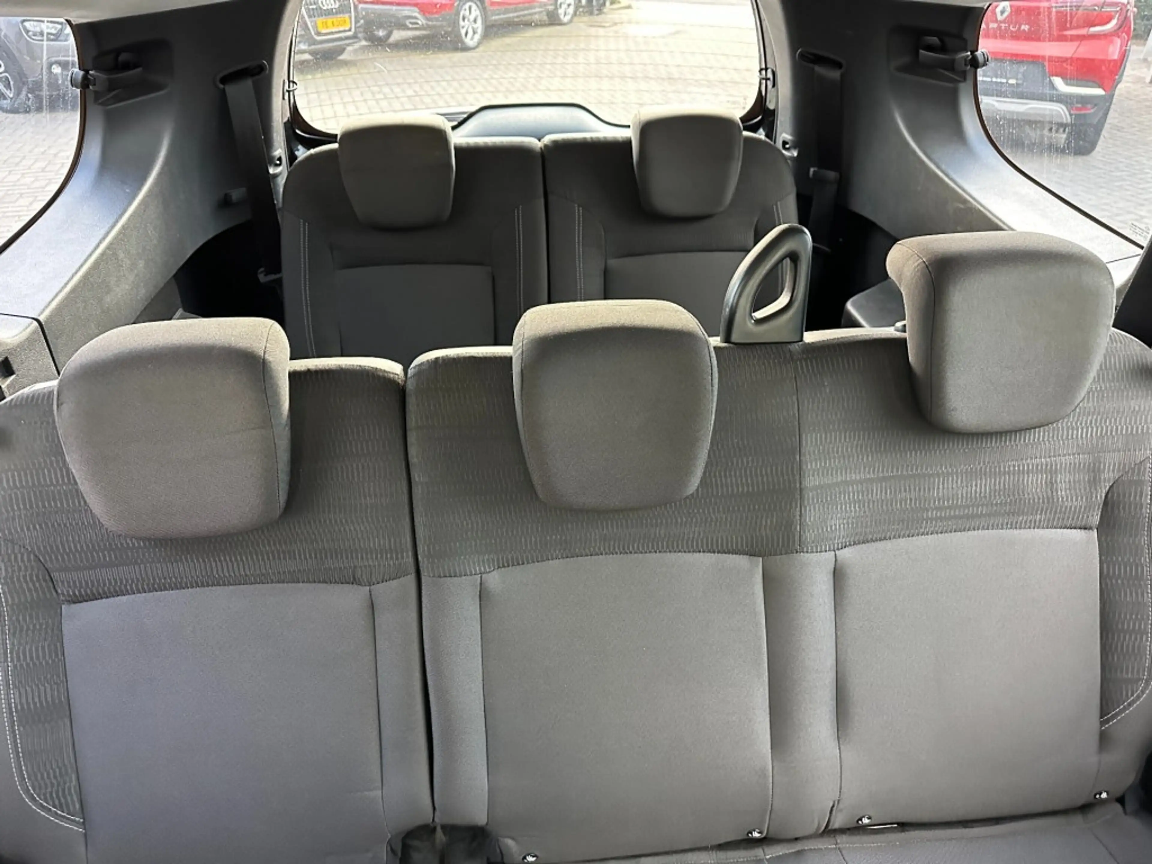 Dacia Lodgy 1.2 TCe Prestige 7 pers. Navigatie — photo 17