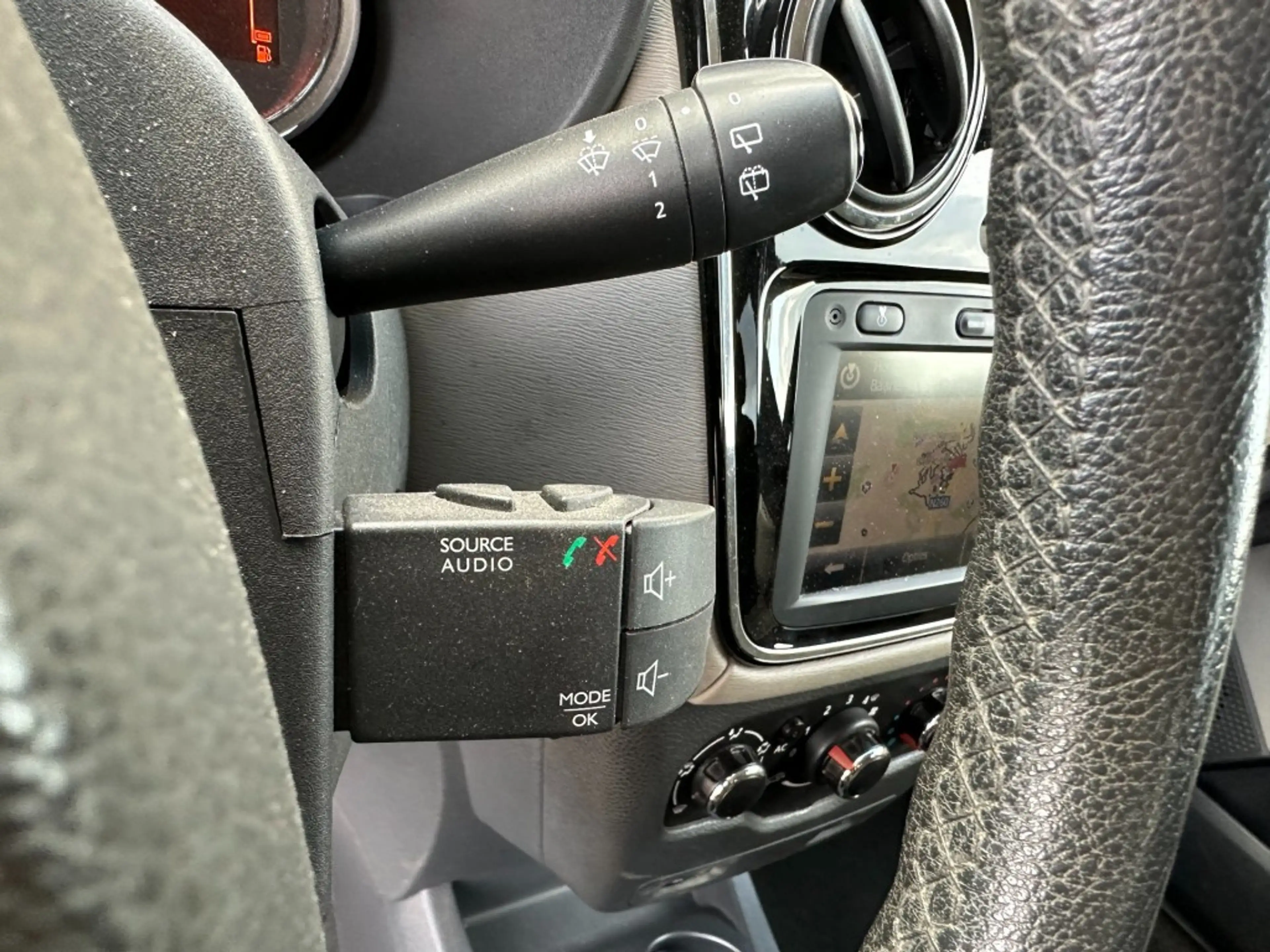 Dacia Lodgy 1.2 TCe Prestige 7 pers. Navigatie — photo 27