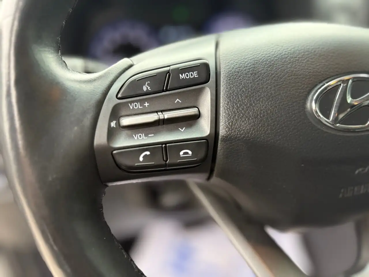 Hyundai KONA снимка Hyundai KONA