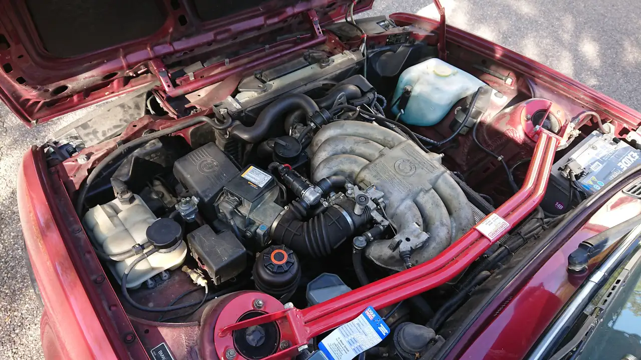 BMW 325i, foto 11