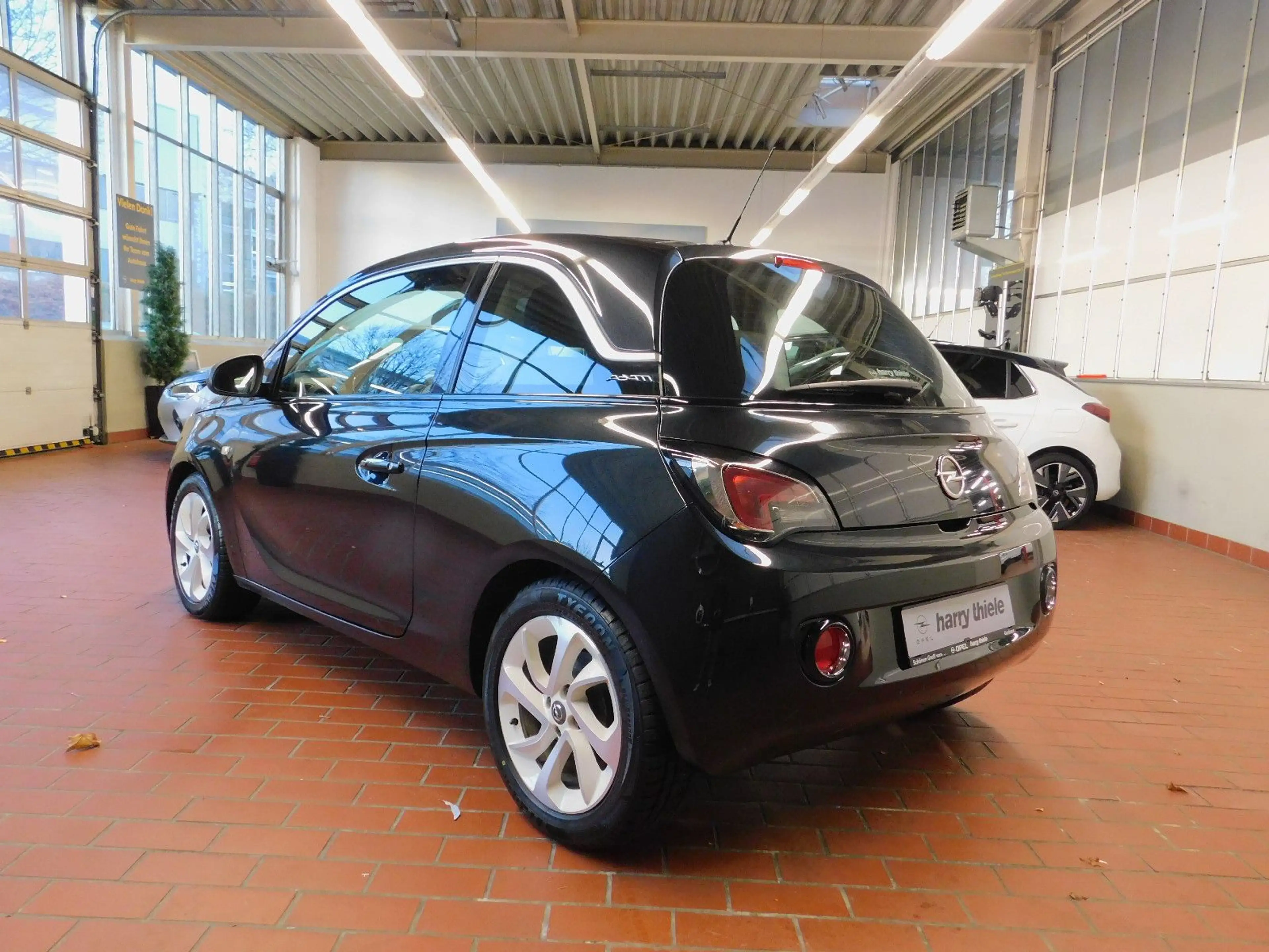 Opel Adam Jam IntelliLink/Allwetterräder/Klima — photo 5