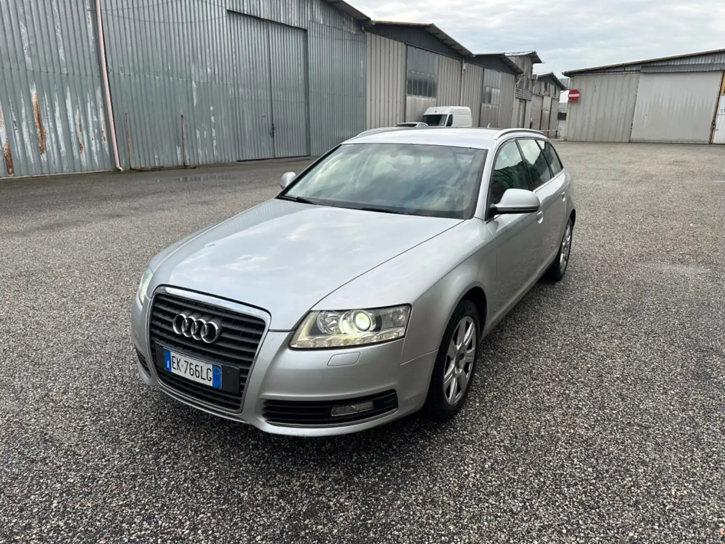 Audi A6 Avant 2.0 TDI 177 CV multitronic Advanced Grigio - 1