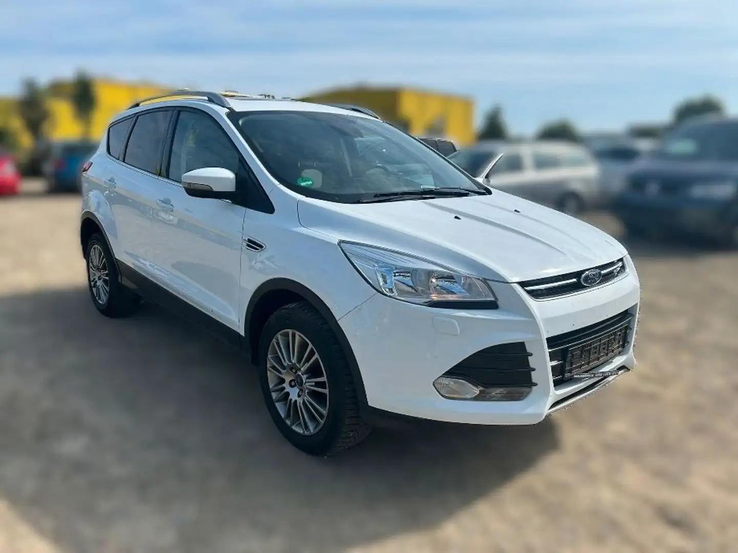 Ford Kuga Titanium,Navi,Pano,Teilleder Weiß - 2