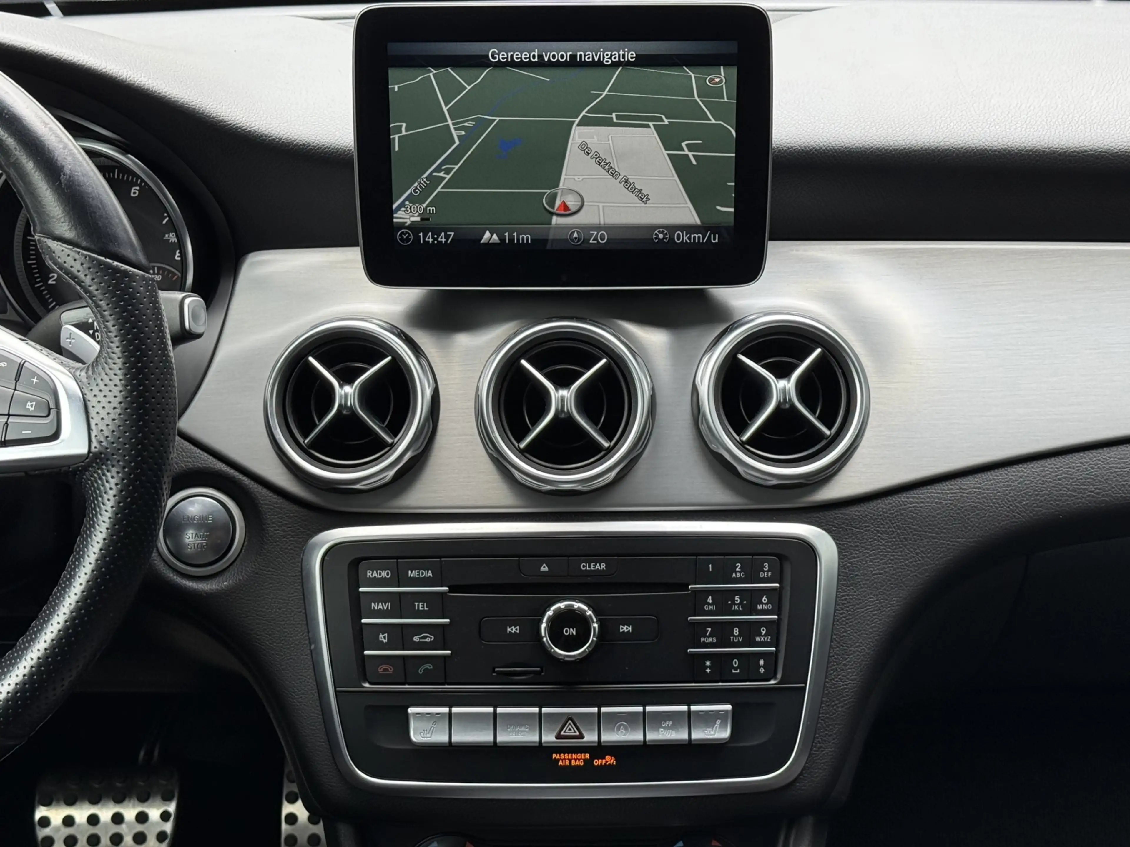 Mercedes-Benz GLA 180 Business Solution AMG Automaat / Panoramadak — photo 15
