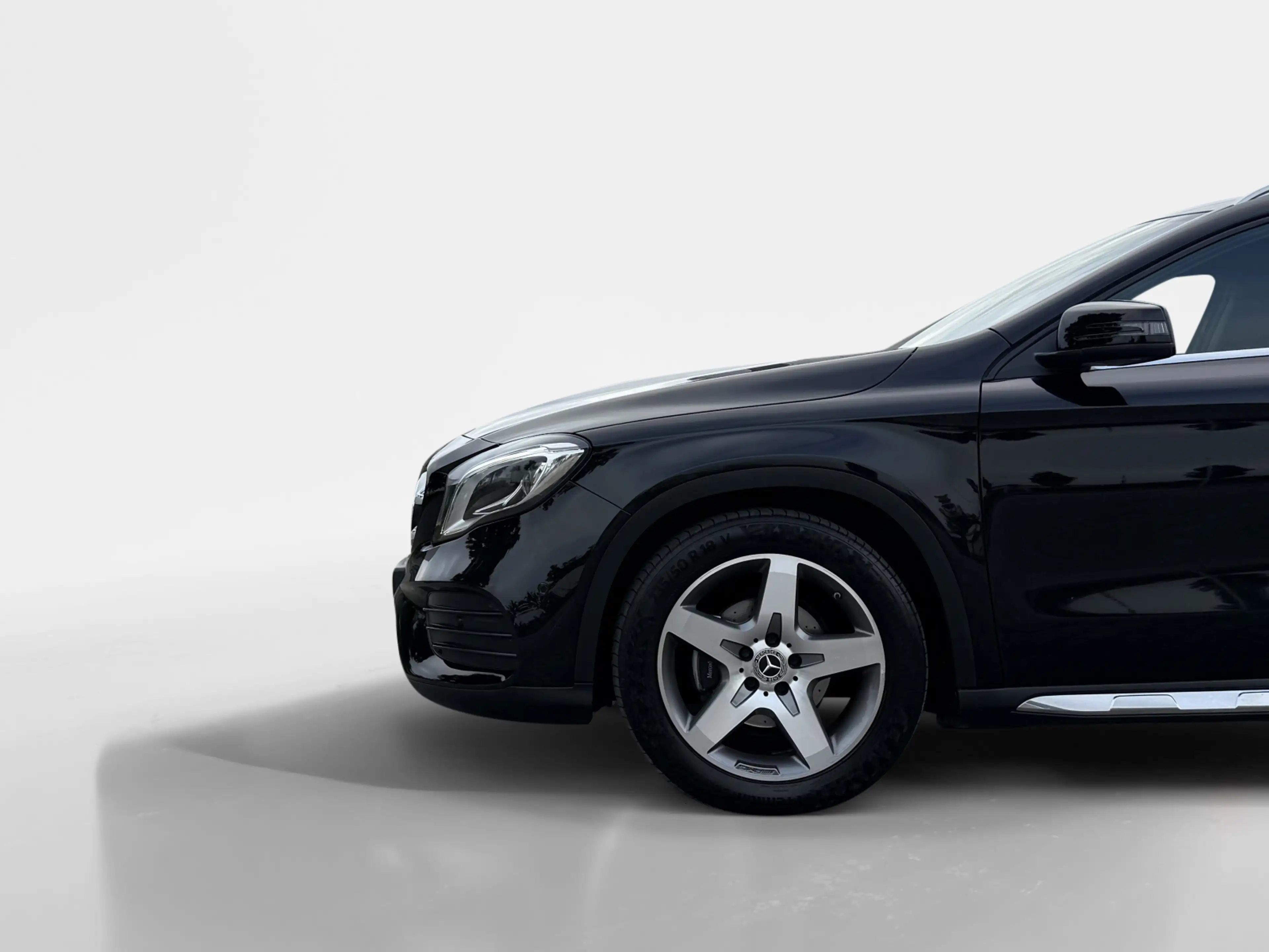 Mercedes-Benz GLA 180 Business Solution AMG Automaat / Panoramadak — photo 8