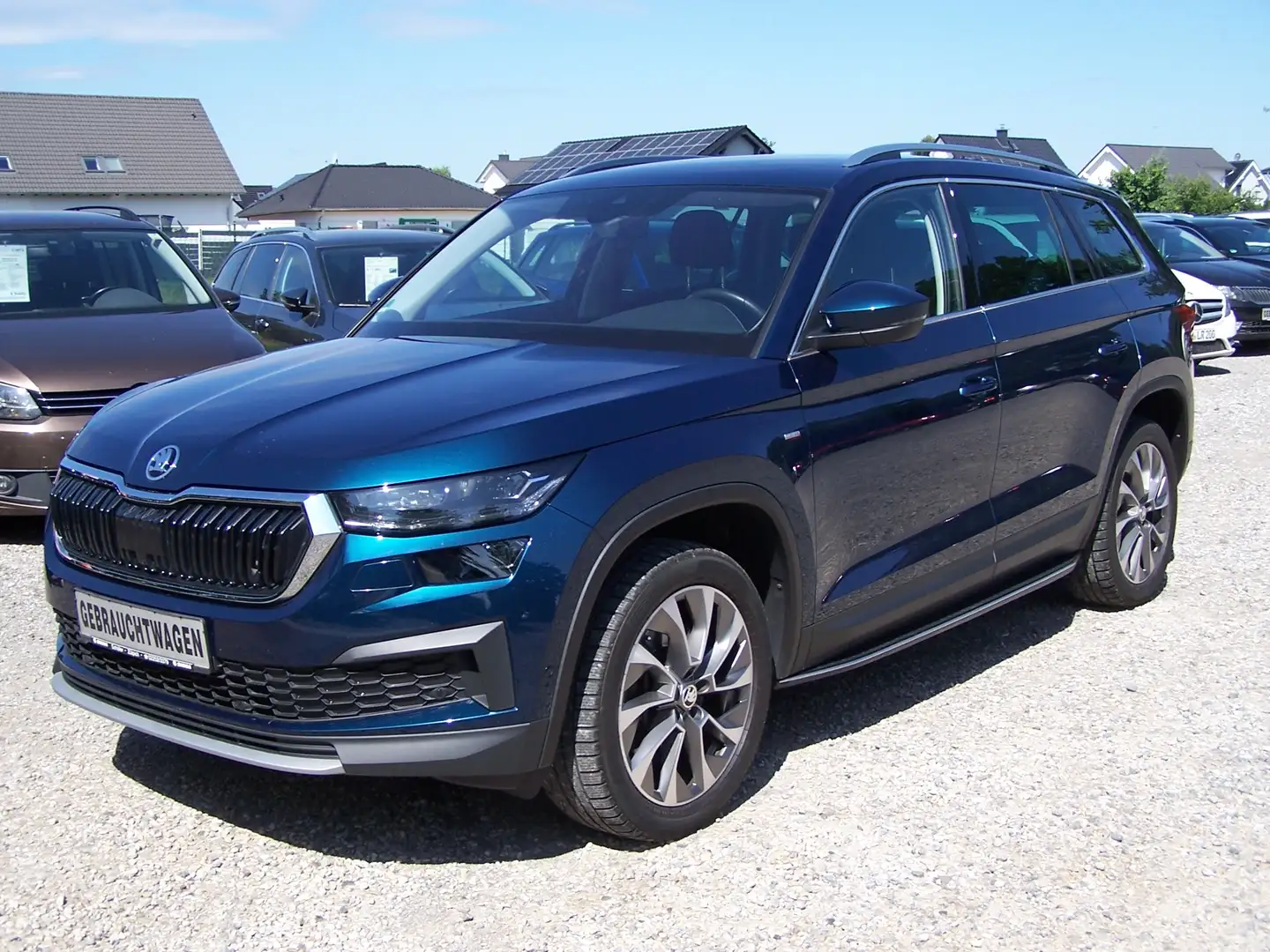 Skoda Kodiaq Clever 4x4 2.0 TDI DSG 7-Sitzer Blau - 1
