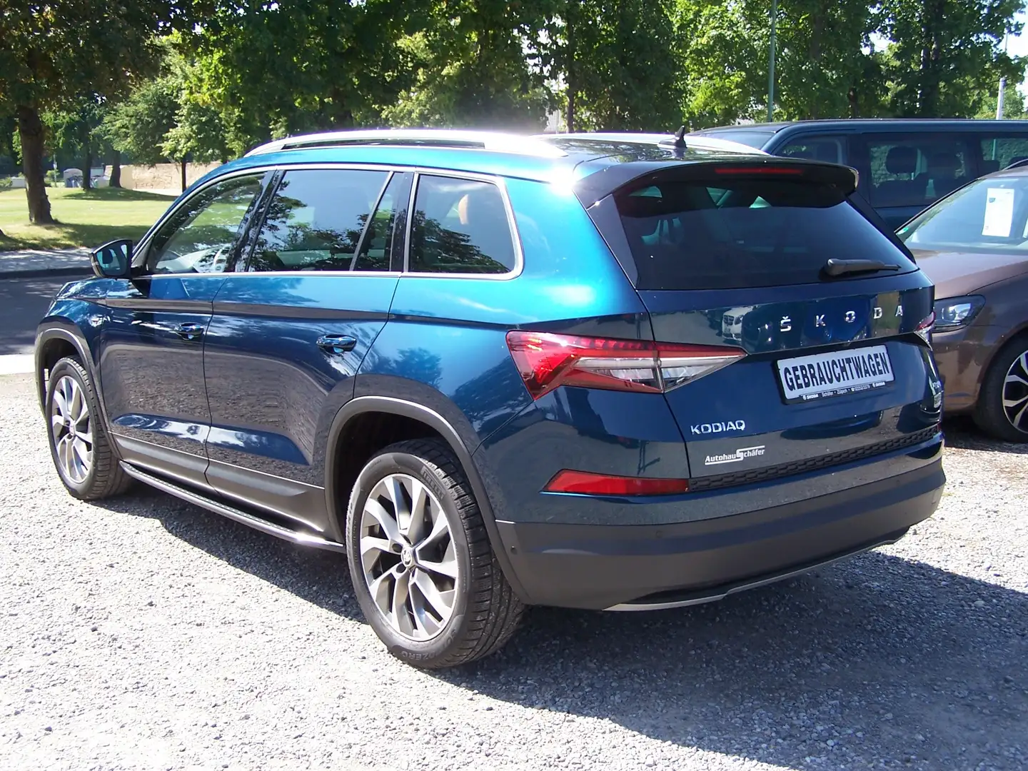 Skoda Kodiaq Clever 4x4 2.0 TDI DSG 7-Sitzer Blau - 2