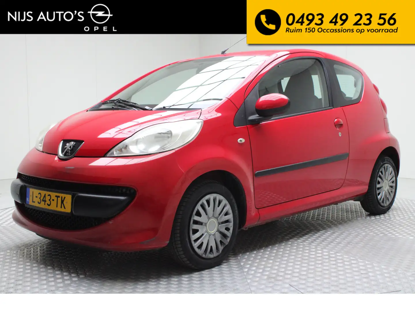 Peugeot 107 1.0-12V XR | incl. nw APK | airco | radio cd | 2x Rood - 1