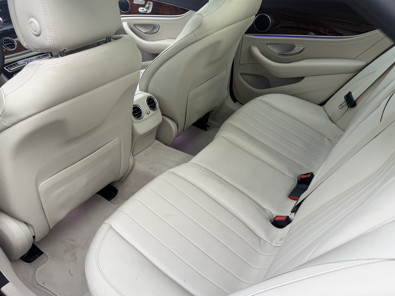 Mercedes-Benz E 400 4Matic 9G-TRONIC Exclusive Panorama — photo 11