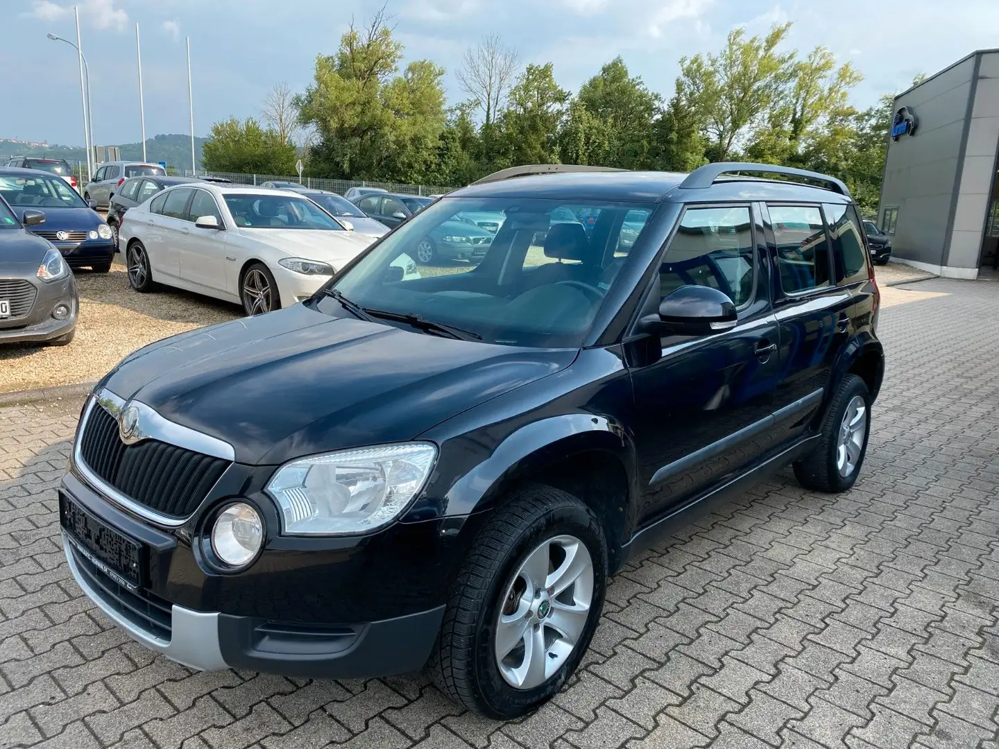 Skoda Yeti Ambition 4x4 Schwarz - 1