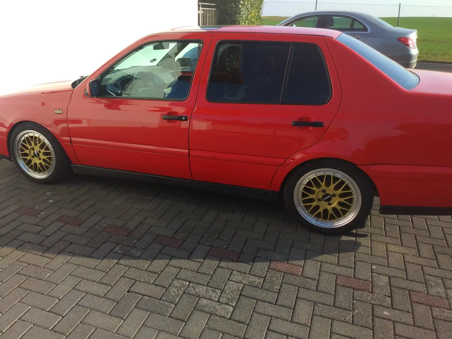 Volkswagen Vento Vento 1.6 CLX Rot - 2