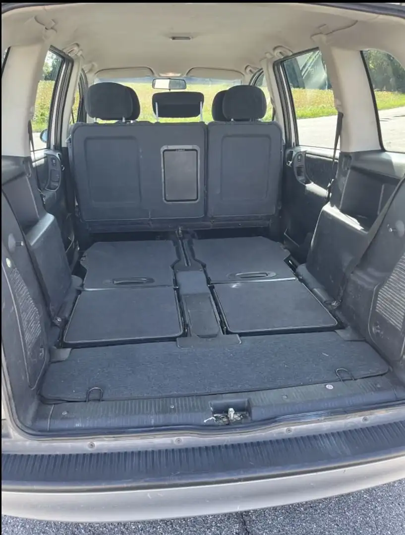 Opel Zafira Zafira I 1999 2.0 di 16v CD Argento - 2