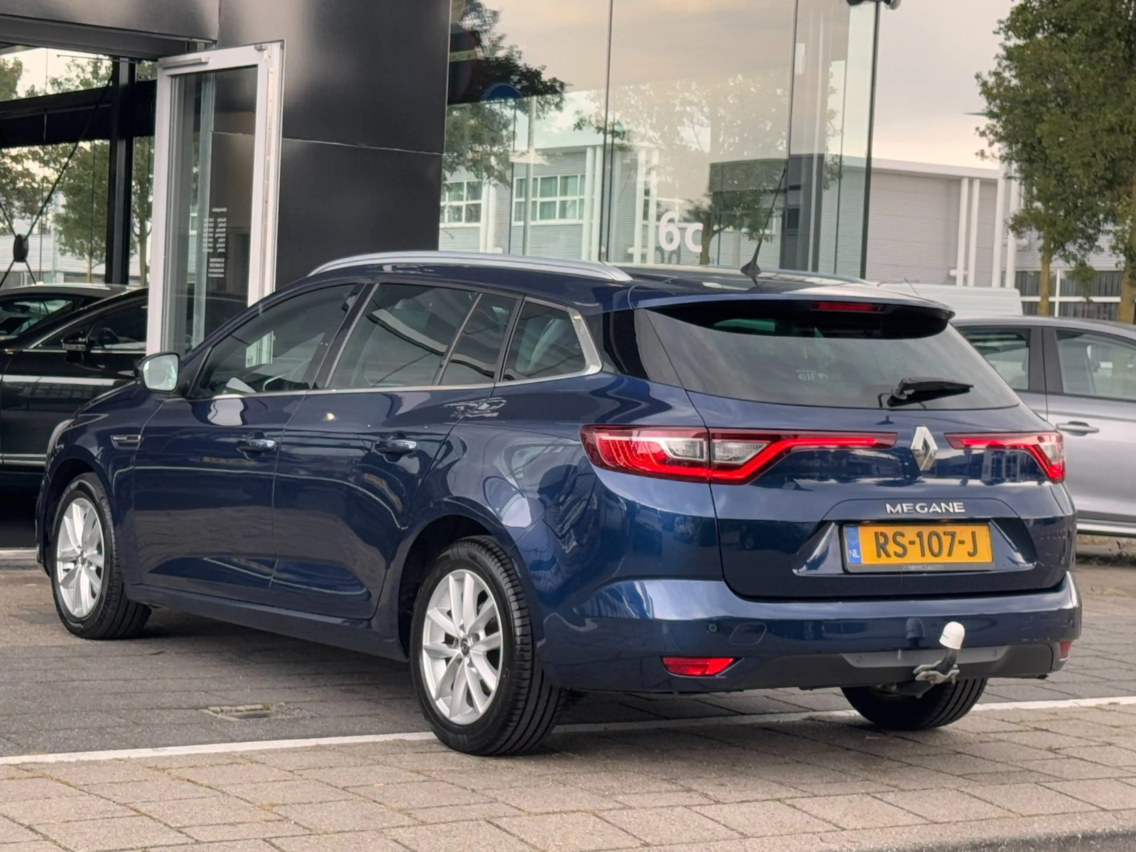 Renault Megane Estate 1.2 TCe Limited — photo 7