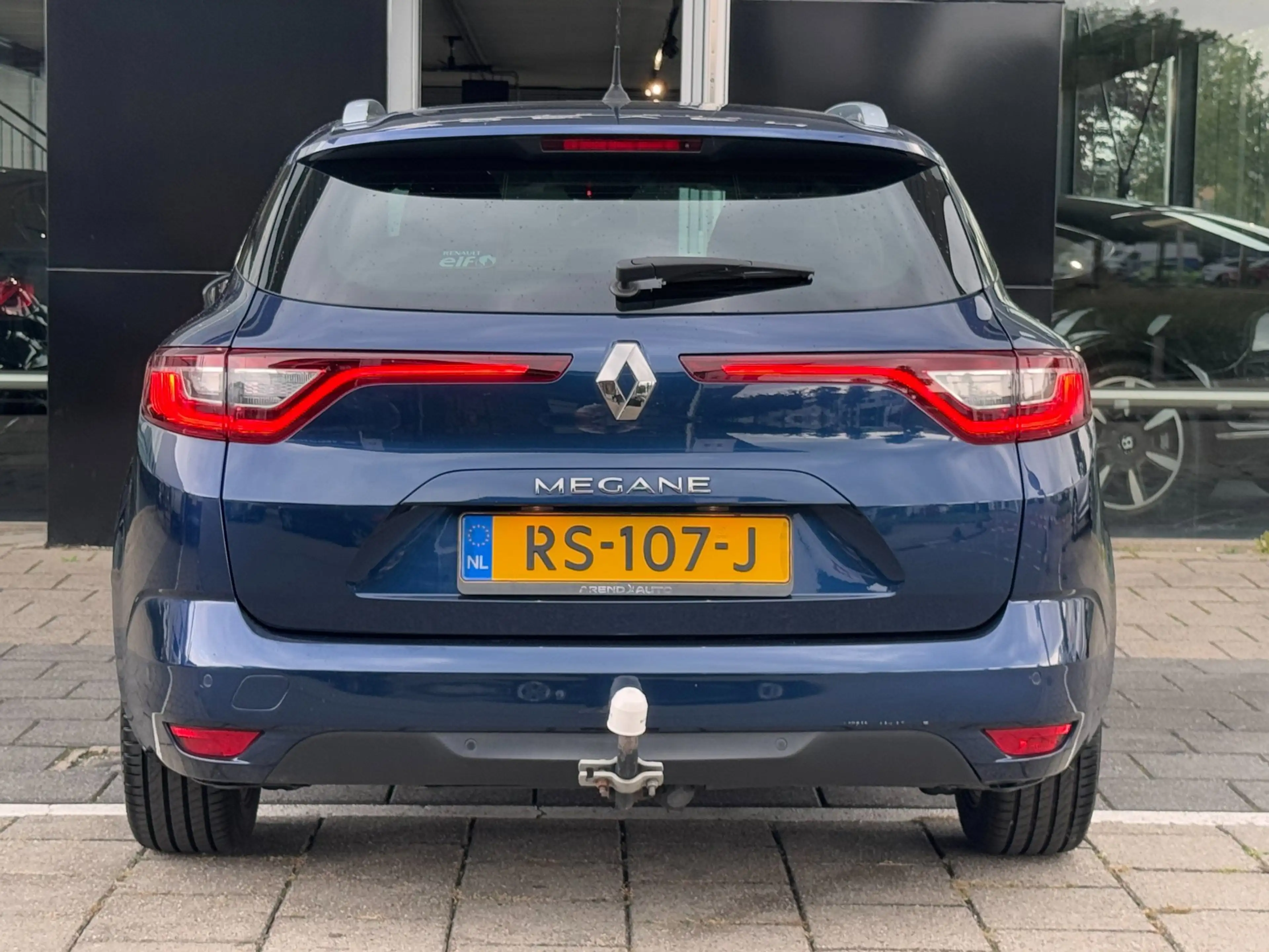 Renault Megane Estate 1.2 TCe Limited — photo 8
