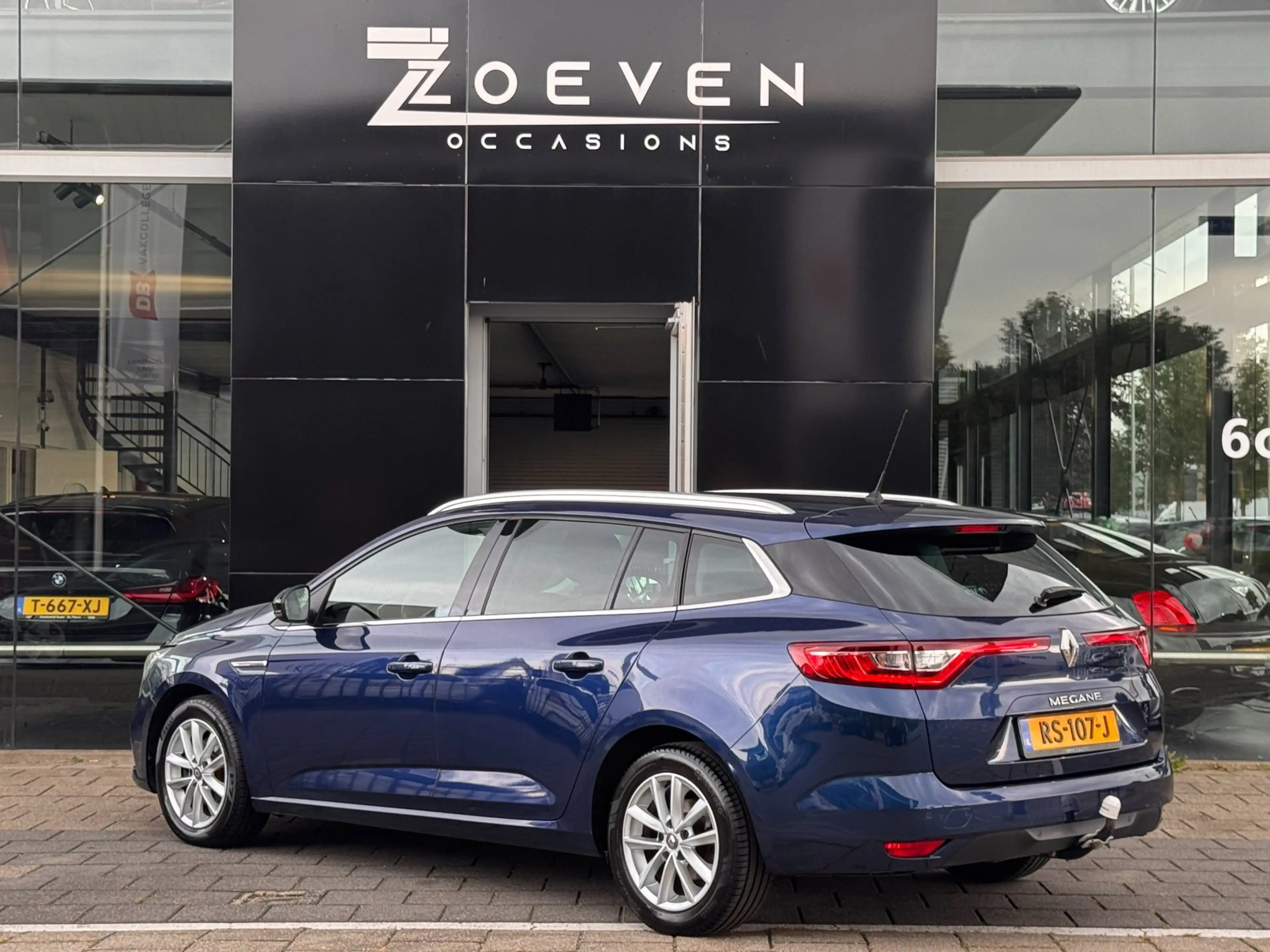 Renault Megane Estate 1.2 TCe Limited — photo 5
