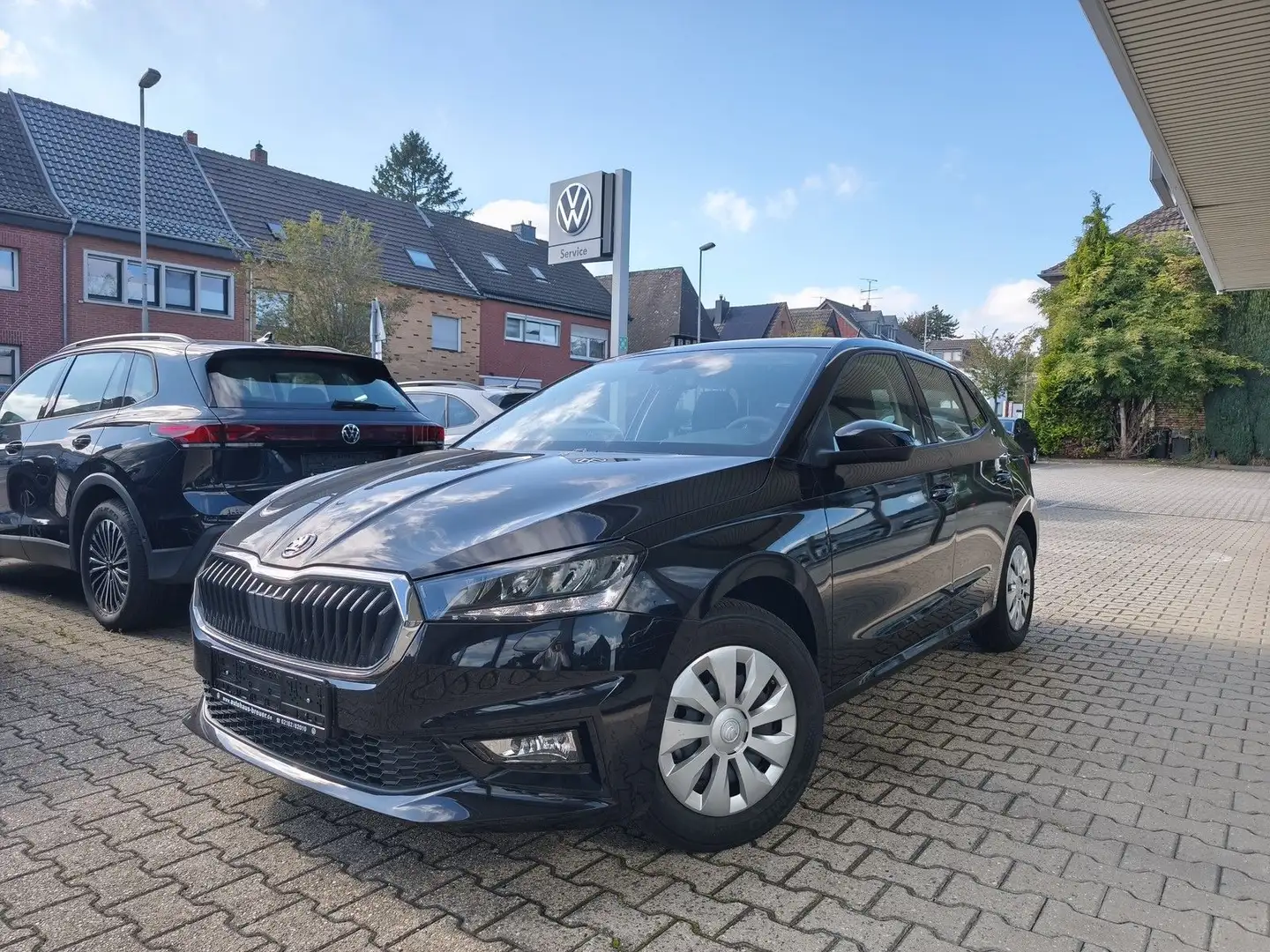 Skoda Fabia Essence Klima,PDC,GRA,ZV Noir - 1
