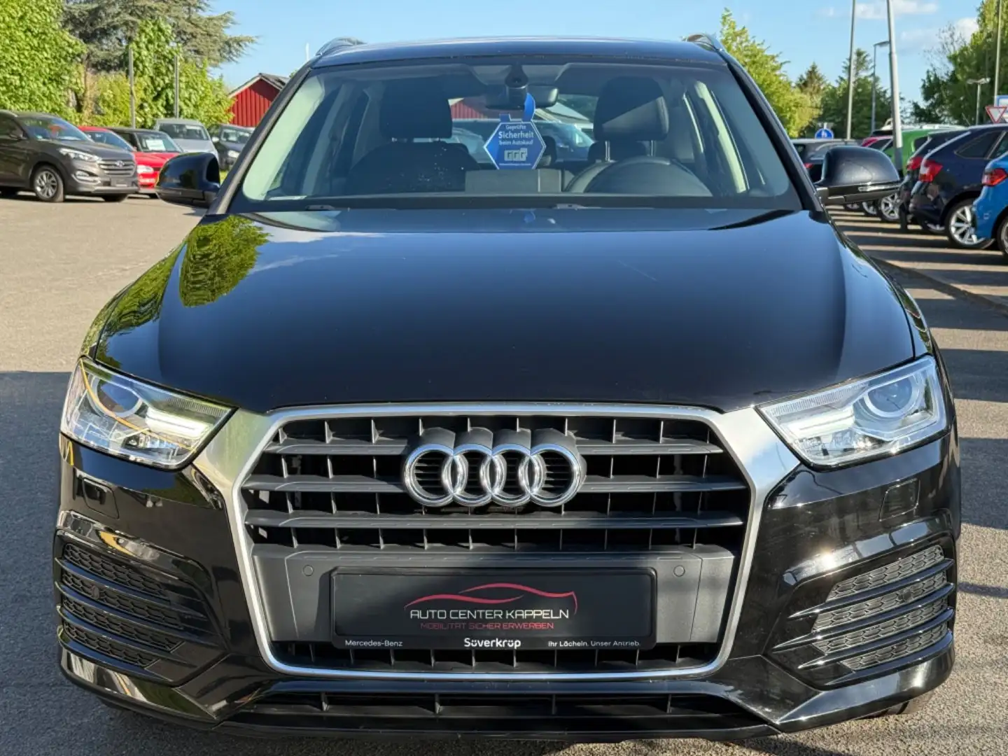 Audi Q3 1.4 Sport (LED-NAVI-1Hand) Schwarz - 2