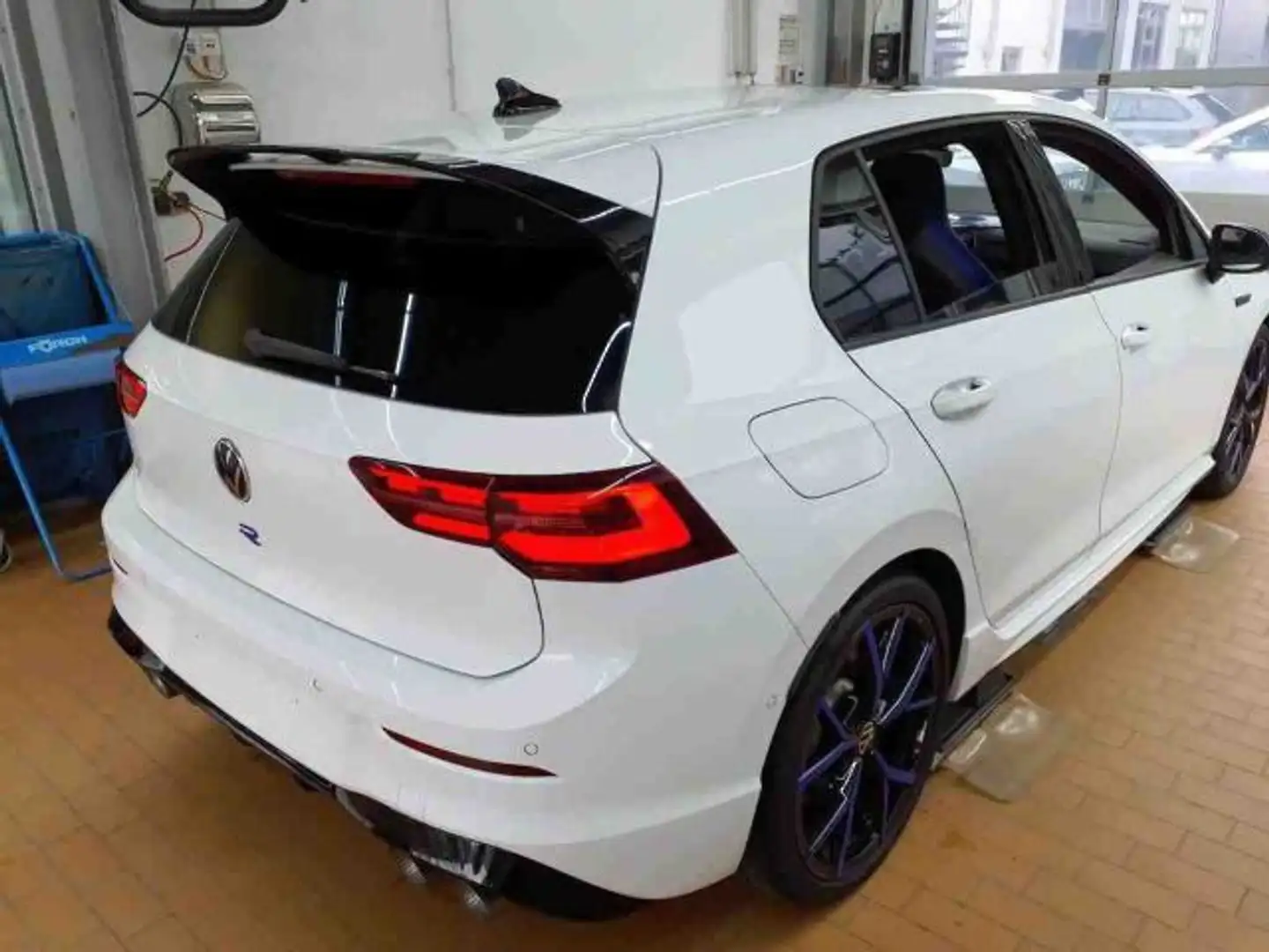 Volkswagen Golf R Perf. 20 Years IQ.LIGHT PANO AKRAPOVIC RF Weiß - 2