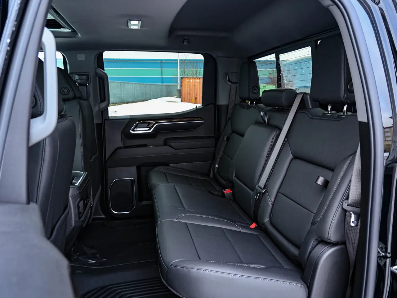 Chevrolet Silverado 1500 снимка Chevrolet Silverado 1500