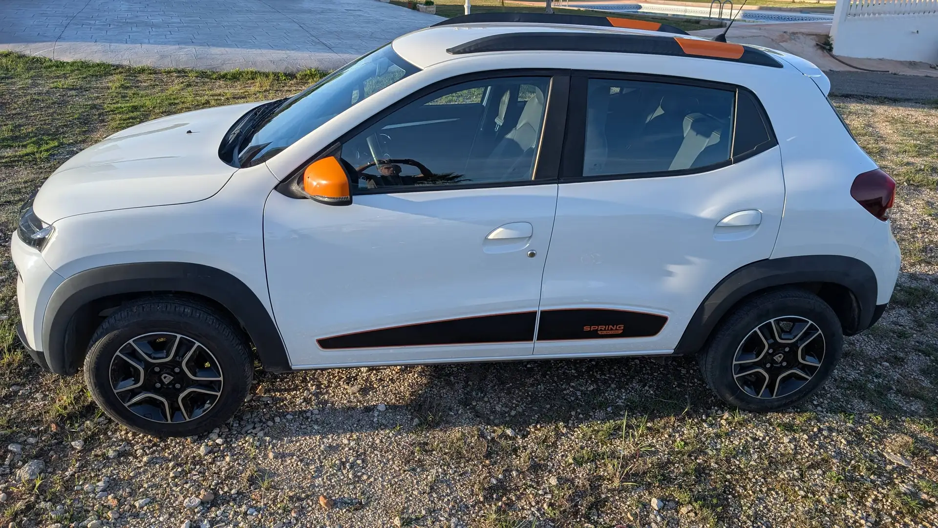 Dacia Spring Sedan Blanco - 1