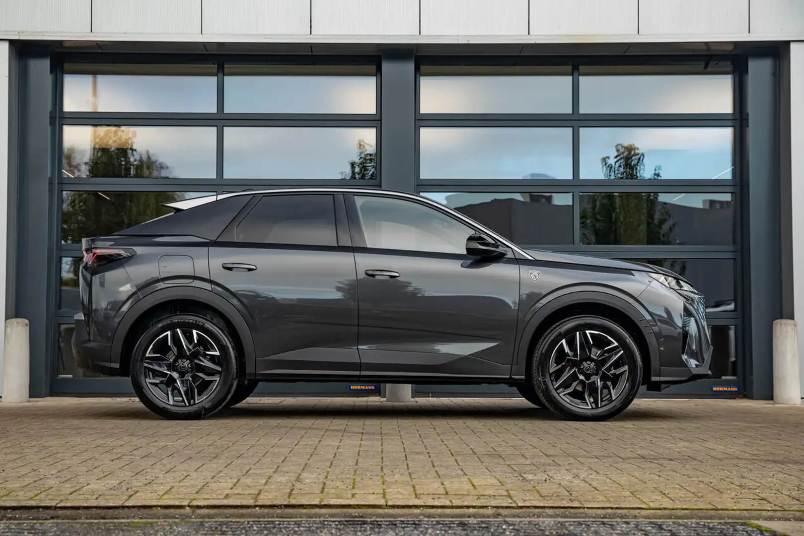 Peugeot 3008 GT | Alcantara | 360° Camera | Massage | Zetelv... Gris - 2