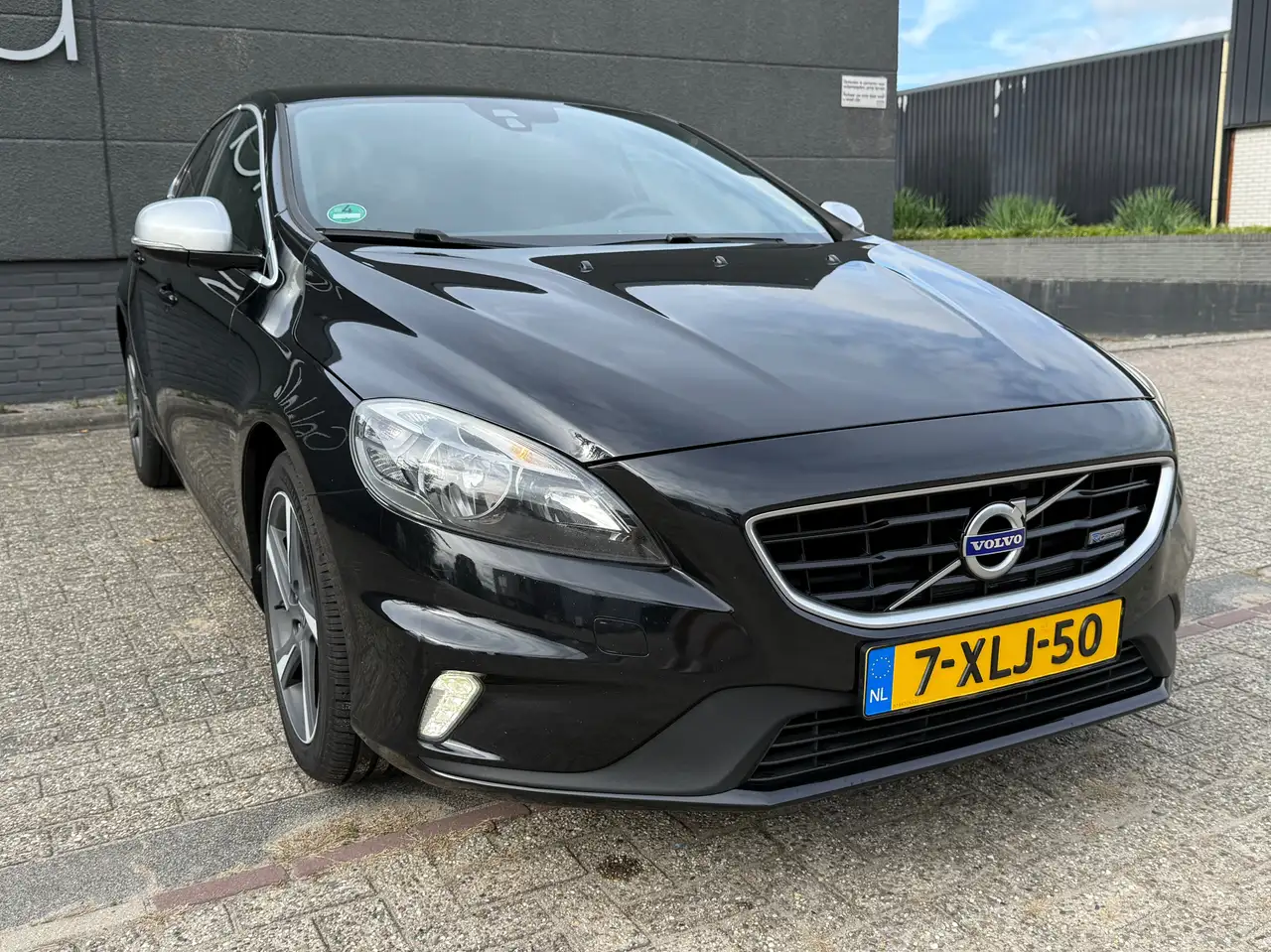 Volvo V40