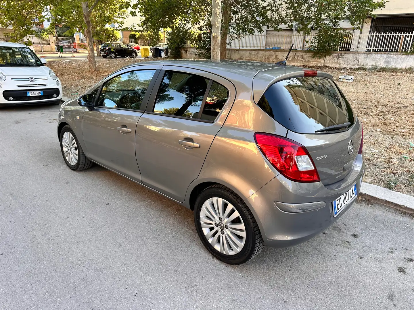 Opel Corsa Corsa D 5p 1.2 Edition (elective) Gpl-tech 85cv Argento - 2