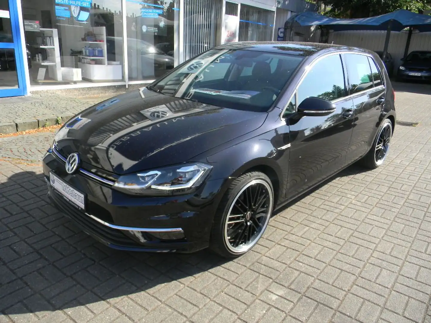 Volkswagen Golf VII Lim. Highline 1,5 TSI BMT 7 GANG DSG Noir - 2