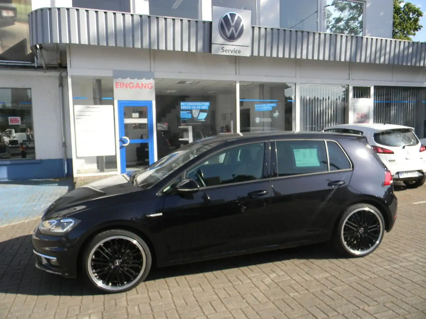 Volkswagen Golf VII Lim. Highline 1,5 TSI BMT 7 GANG DSG Noir - 1