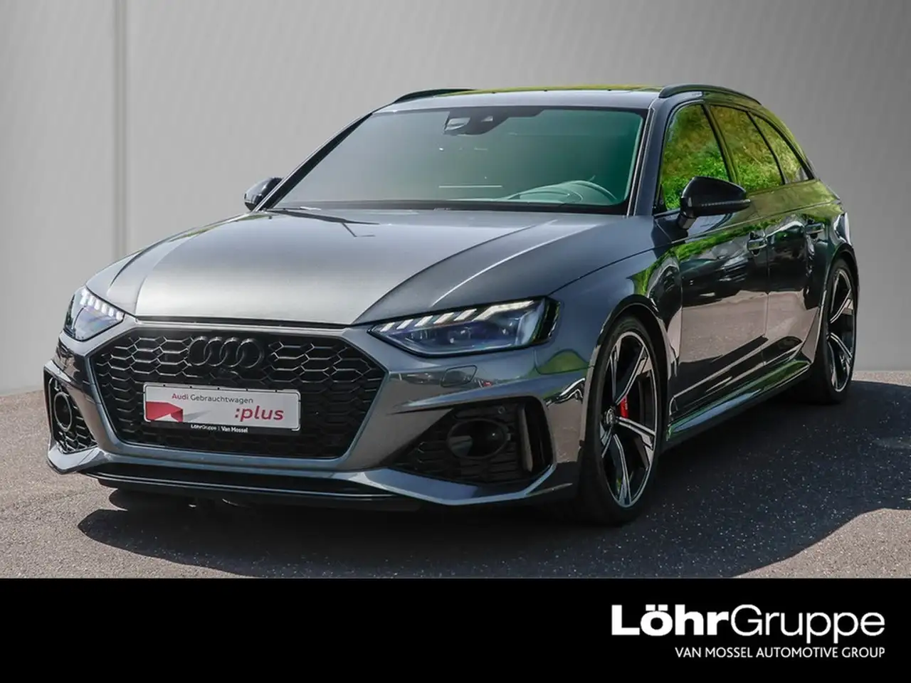 Audi RS4 RS 4 Avant 2.9 TFSI Navi Matrix Panorama AHK B&O — photo 1 of 20