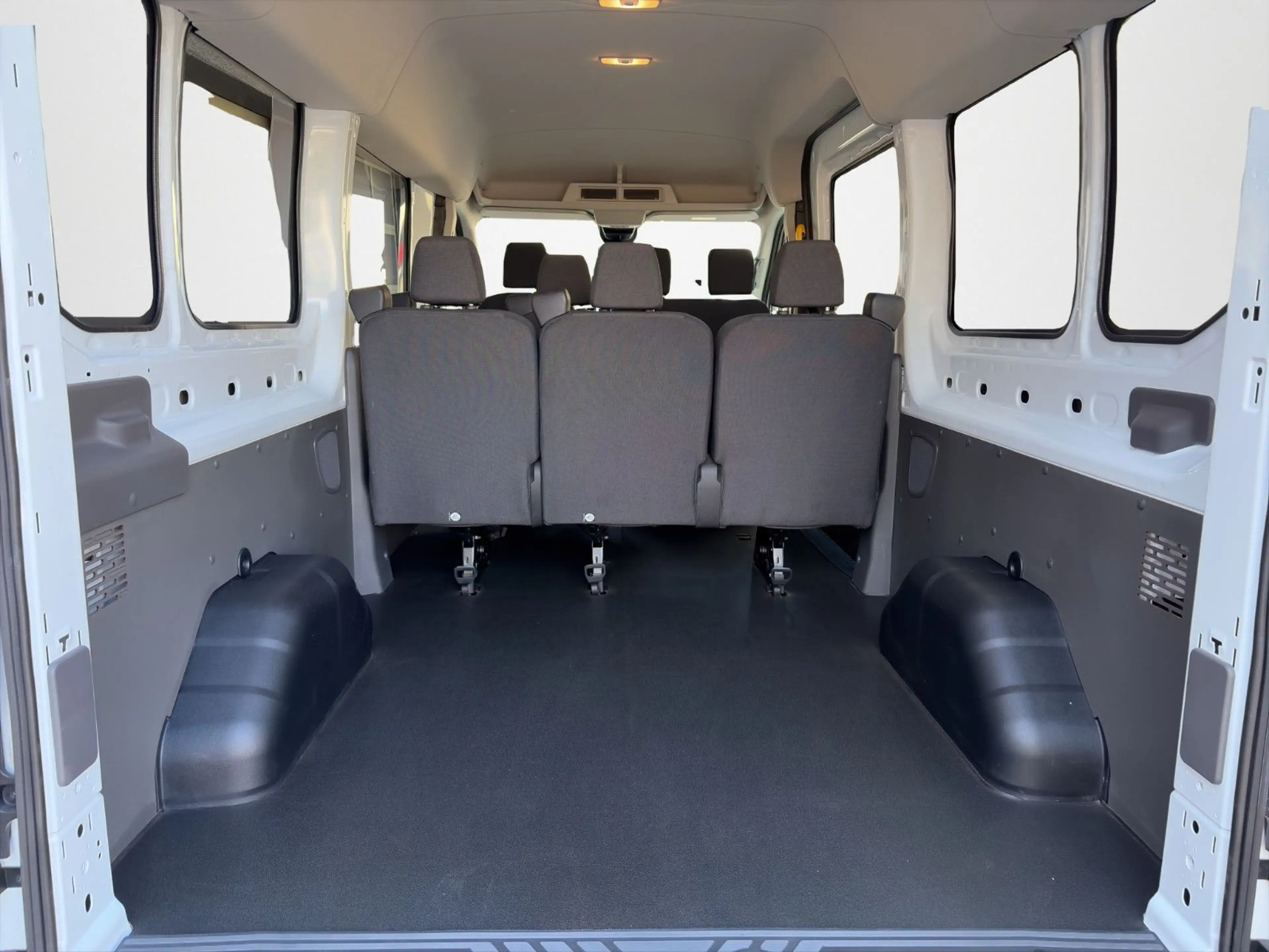 Ford Transit Kombi 350 Aut.L3H2 Trend 8/9 SitzeEuro6e — photo 13