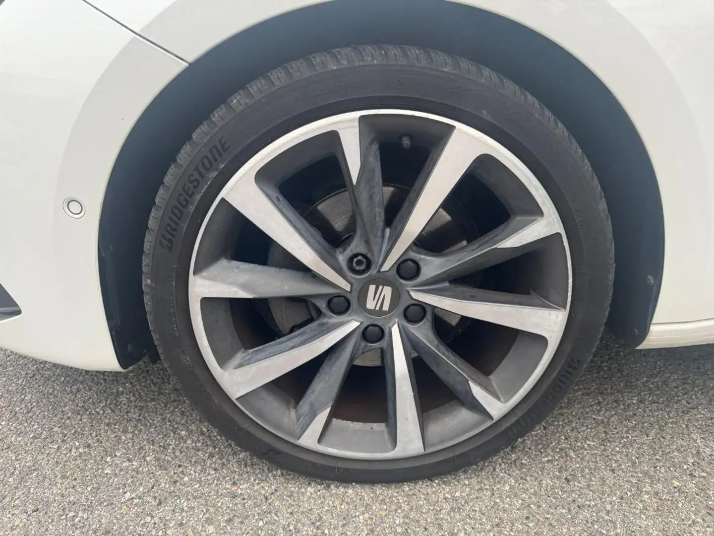 SEAT Leon 2.0 TDI 150 CV DSG FR Blanc - 2